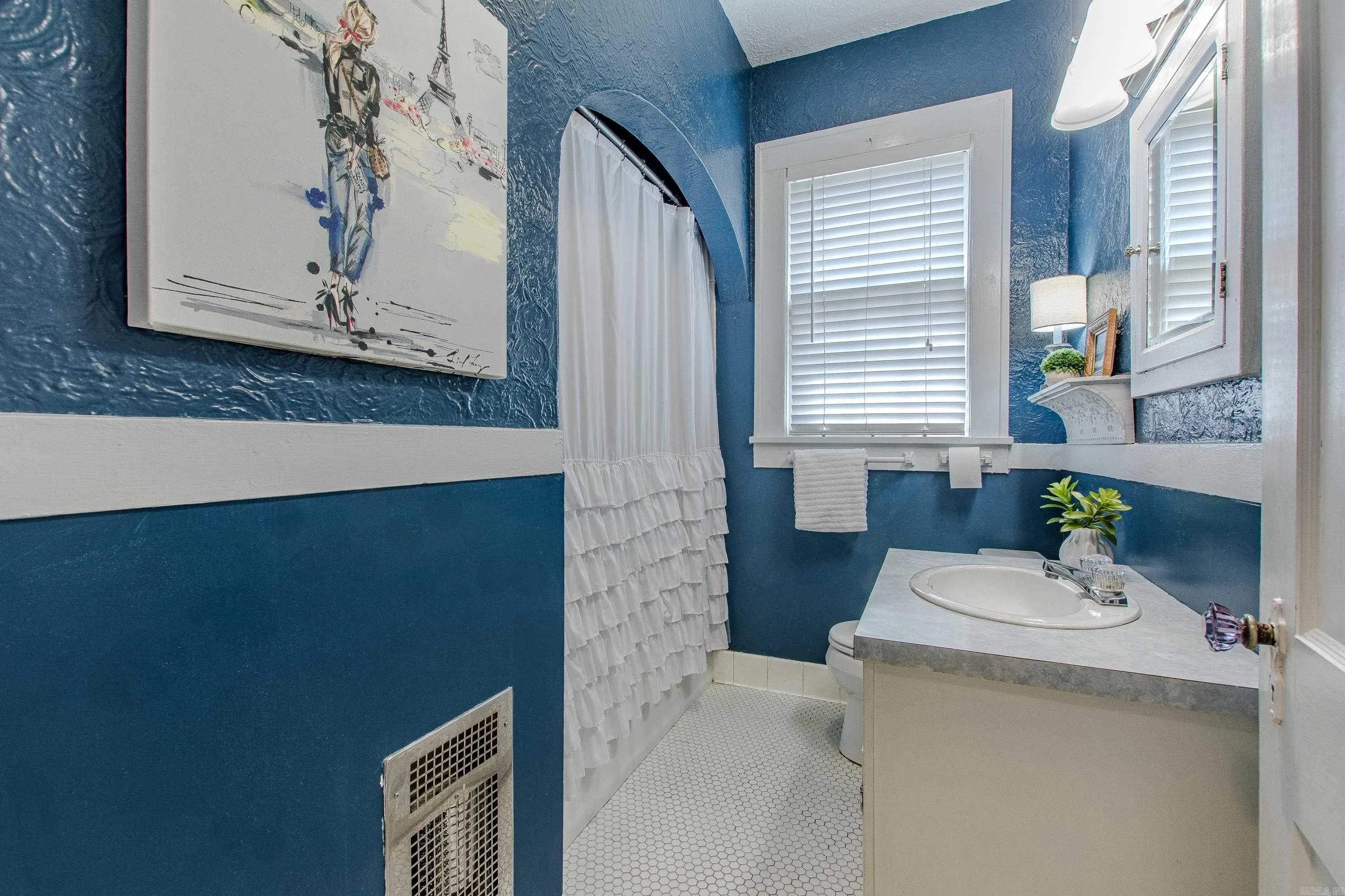 North Little Rock, Arkansas 72116, United States, 2 Bedrooms Bedrooms, ,2 BathroomsBathrooms,Residential,Pending,107891