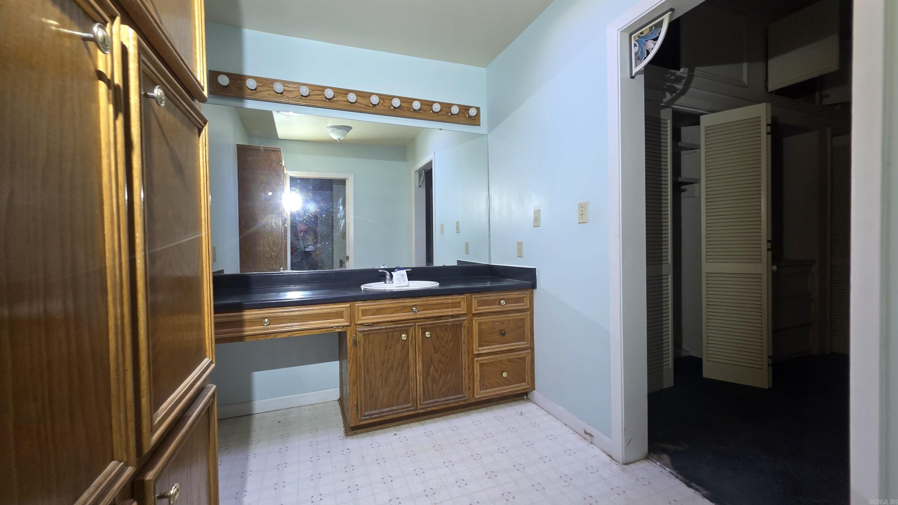 ORIGINAL TOWN OF WARREN - Residential