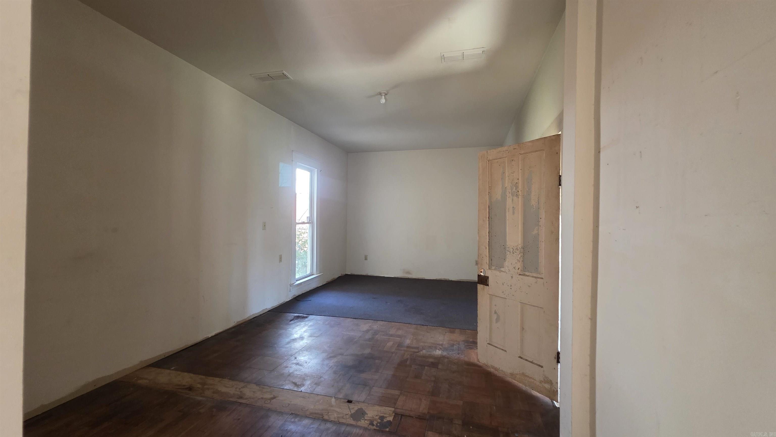 ORIGINAL TOWN OF WARREN - Residential