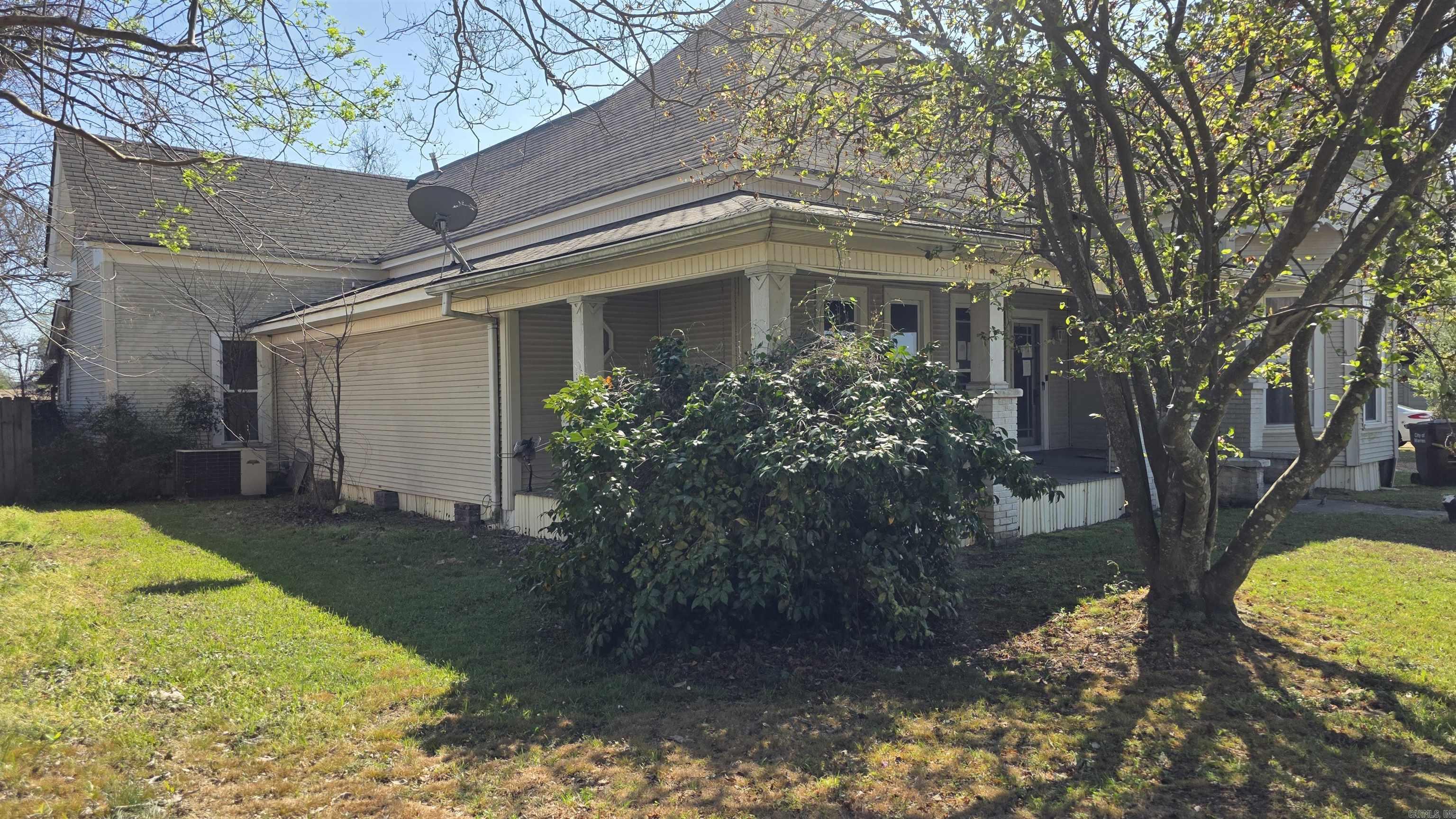 ORIGINAL TOWN OF WARREN - Residential