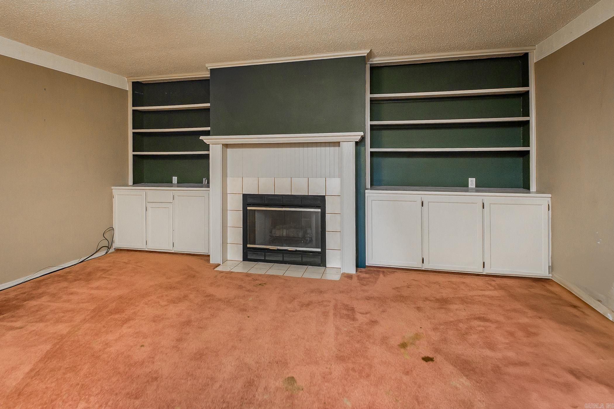 LINDULAKE ESTATES - Residential