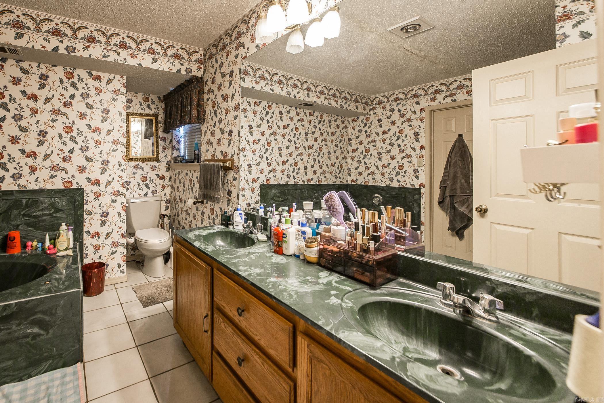 LINDULAKE ESTATES - Residential