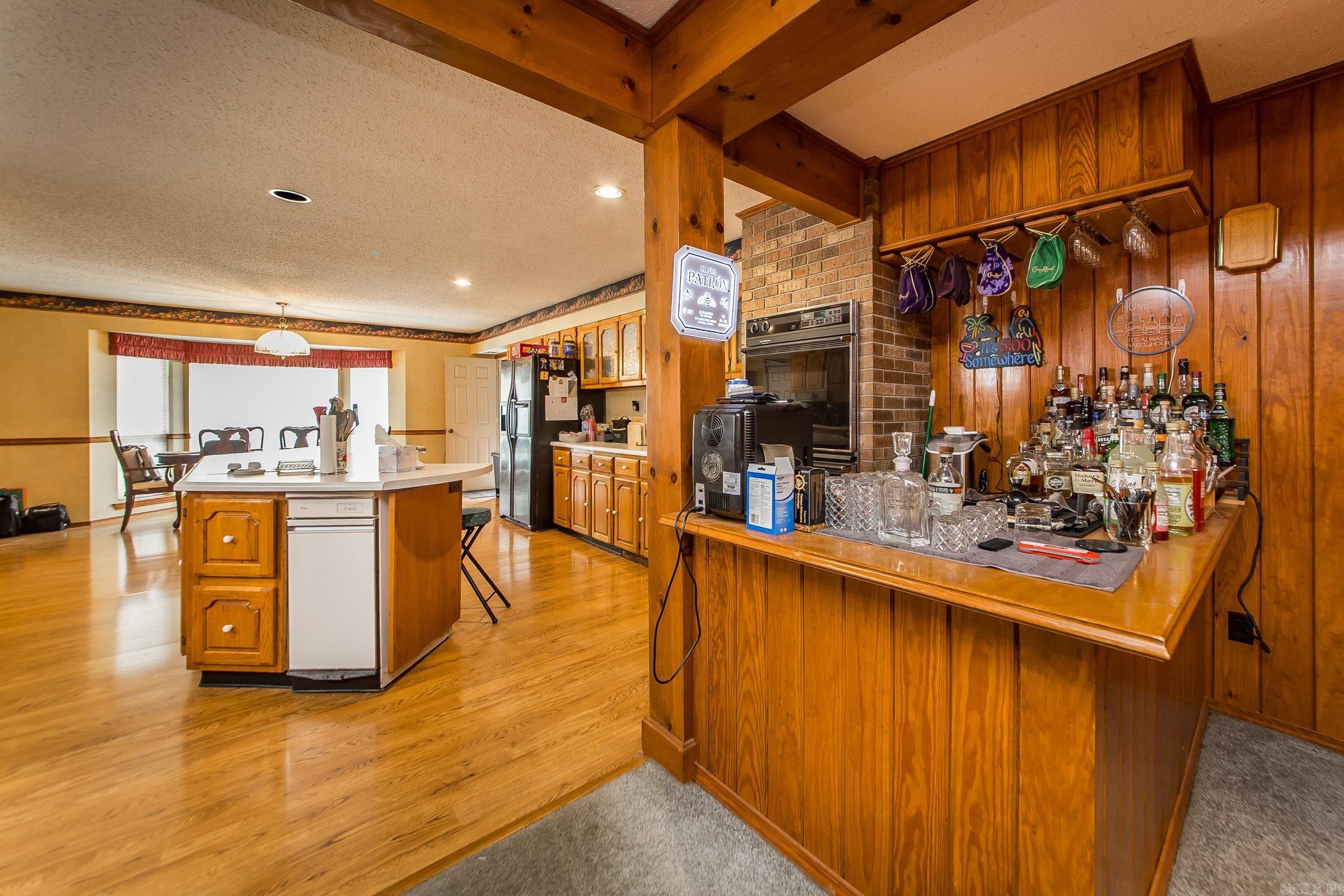 LINDULAKE ESTATES - Residential