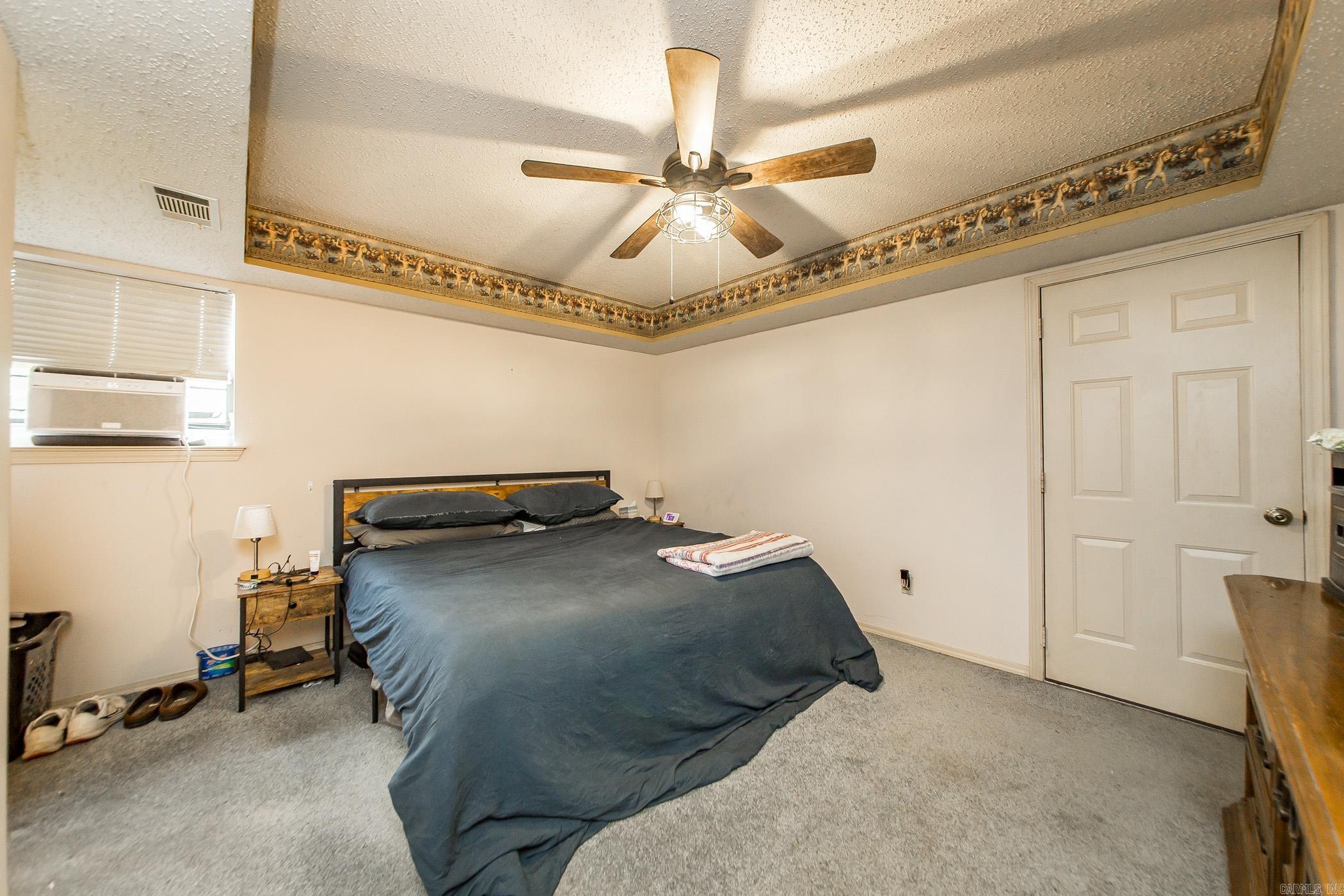 LINDULAKE ESTATES - Residential