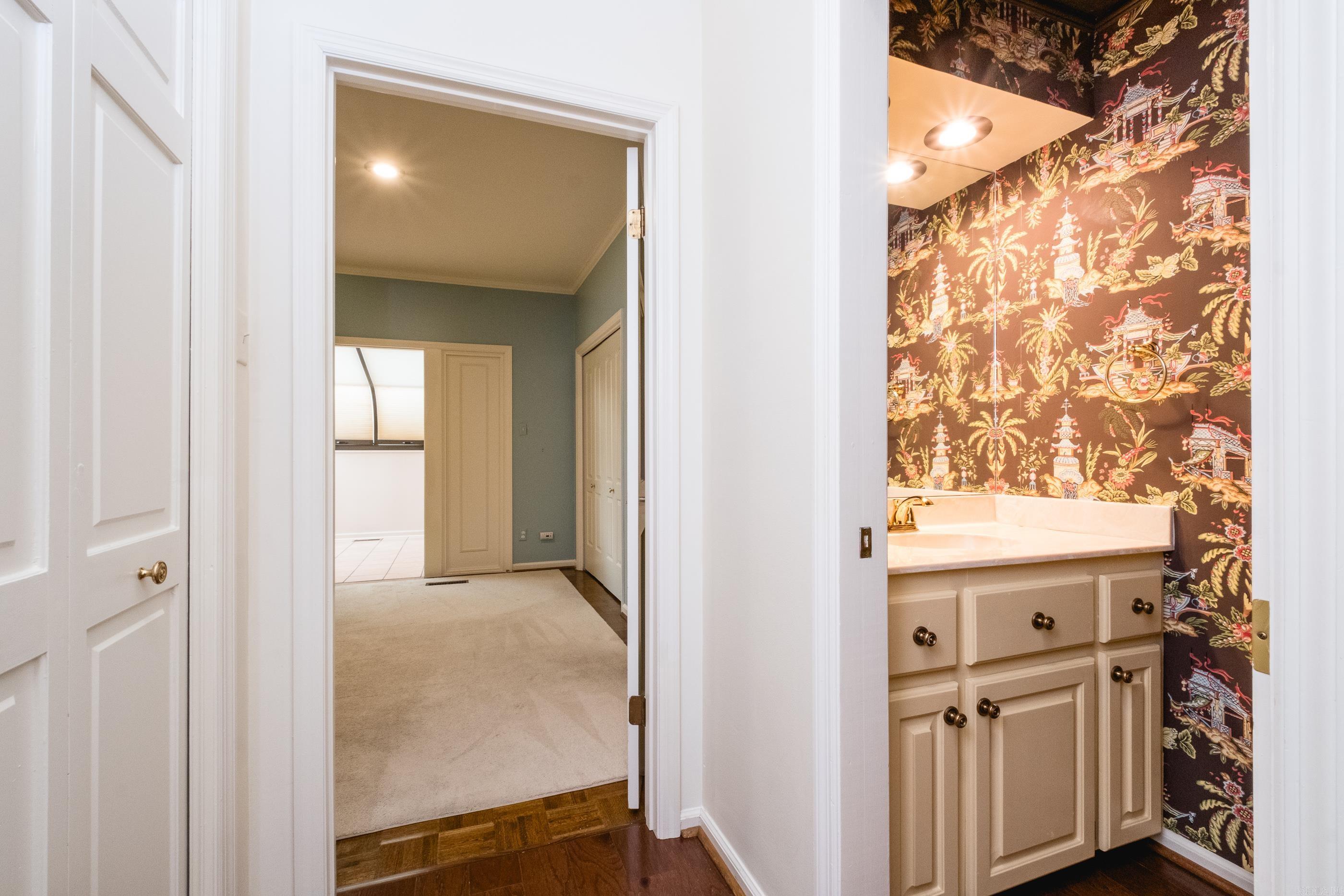 WOODRIDGE TOWNHOMES - Residential