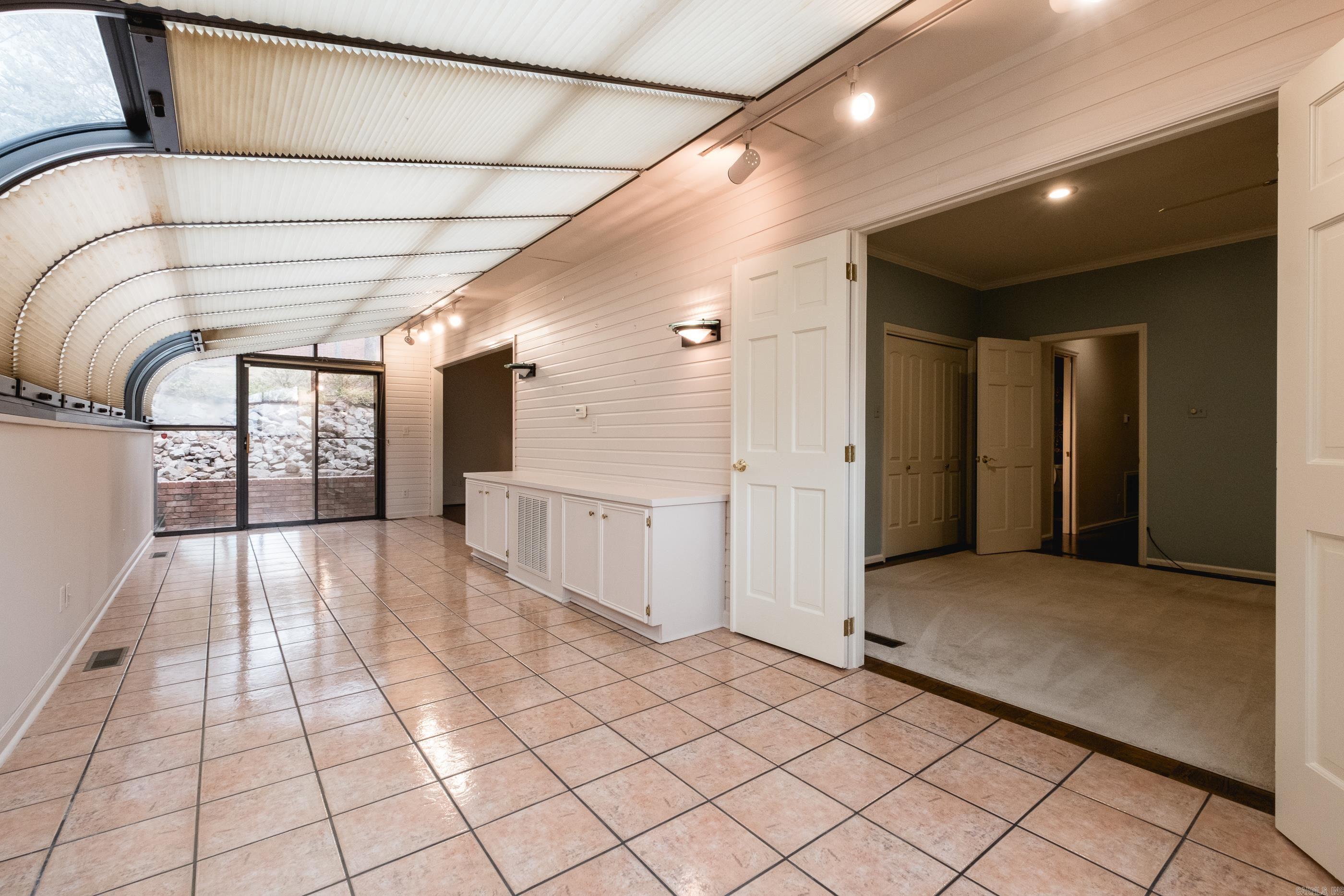 WOODRIDGE TOWNHOMES - Residential