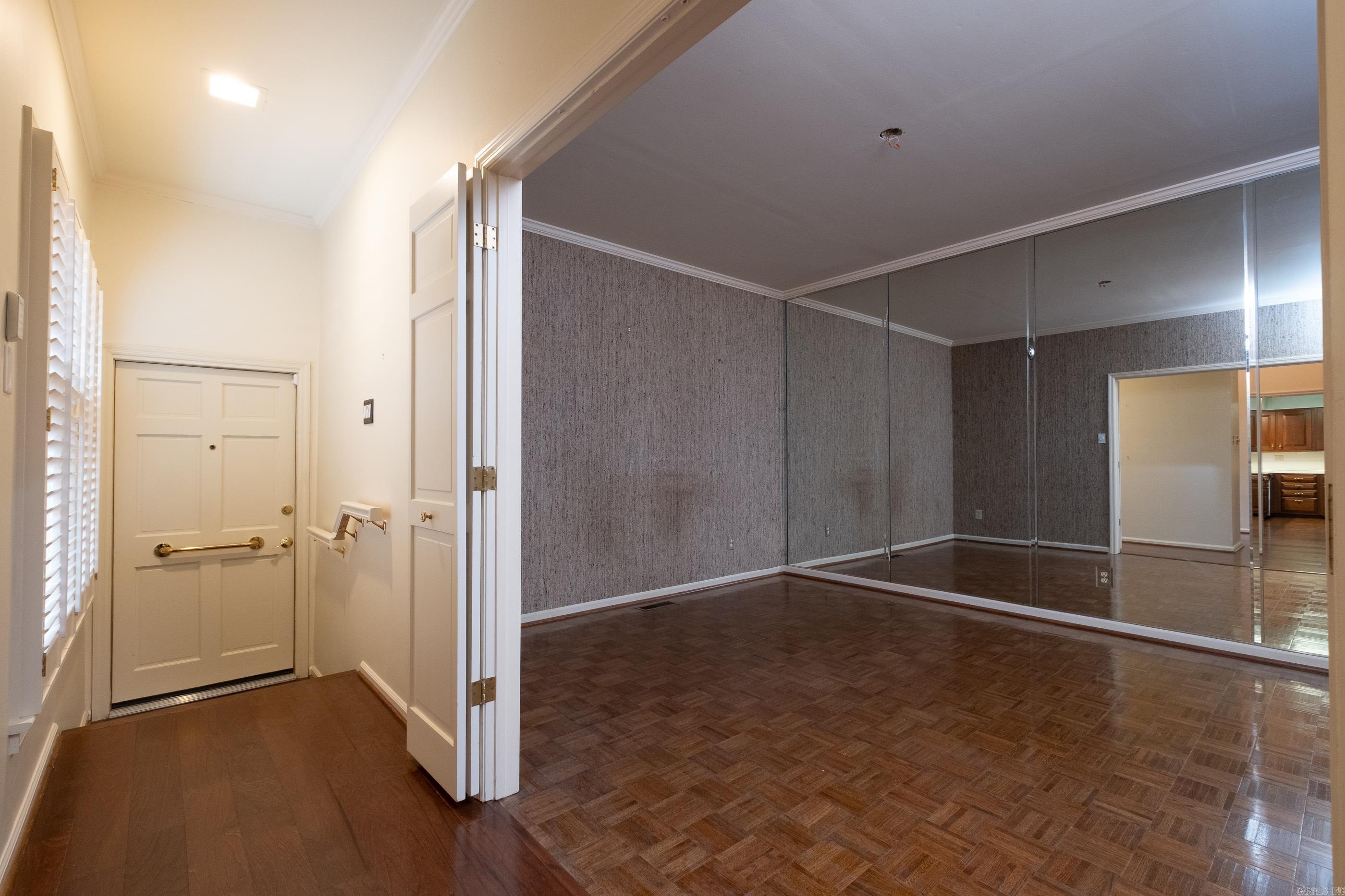 WOODRIDGE TOWNHOMES - Residential