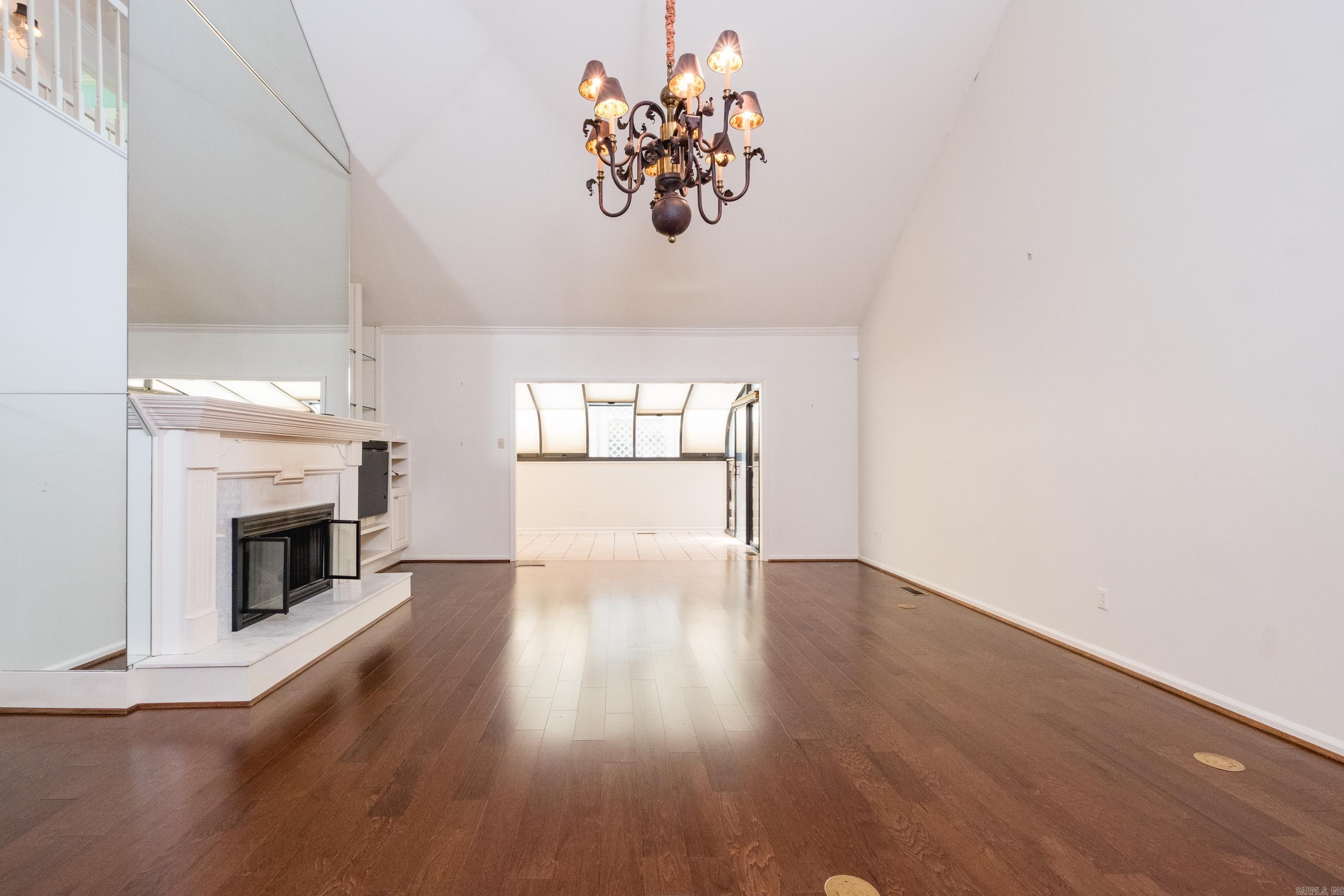 WOODRIDGE TOWNHOMES - Residential