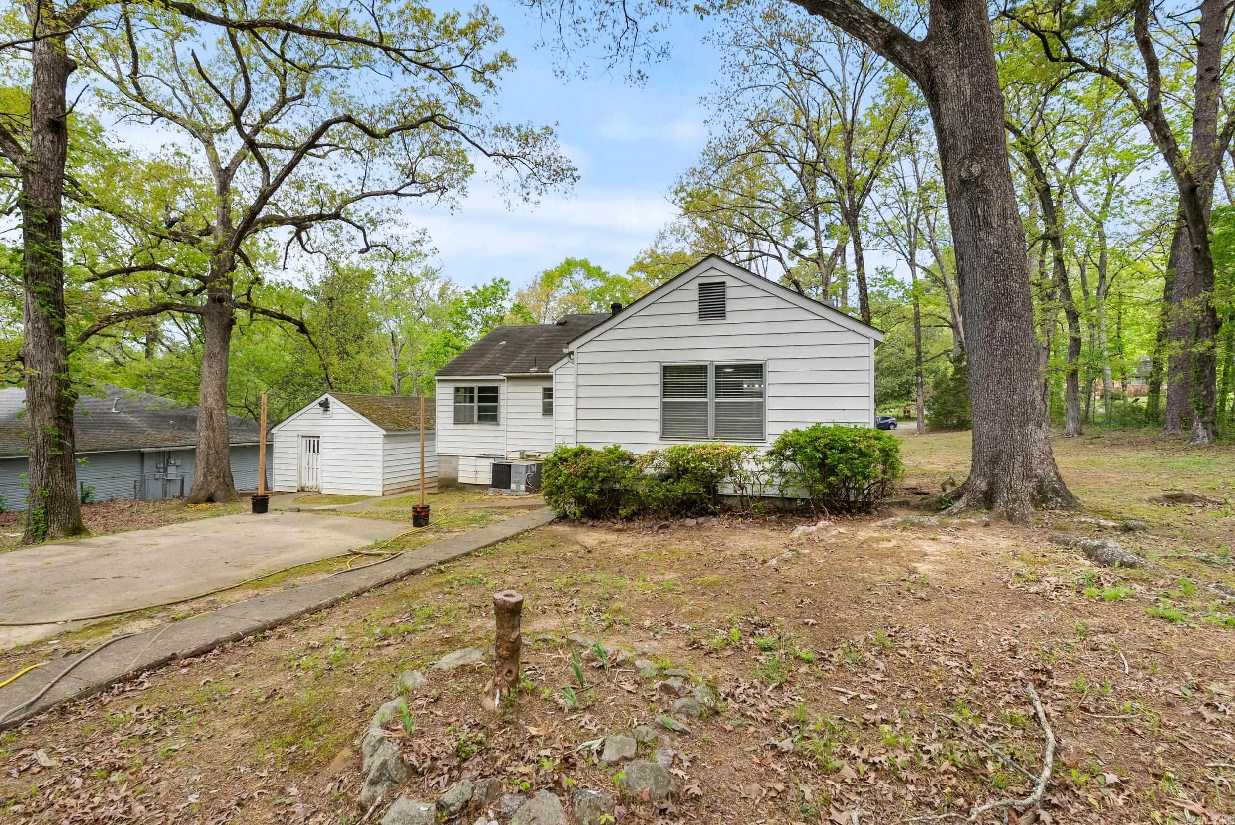 WESTERN HILLS - Residential