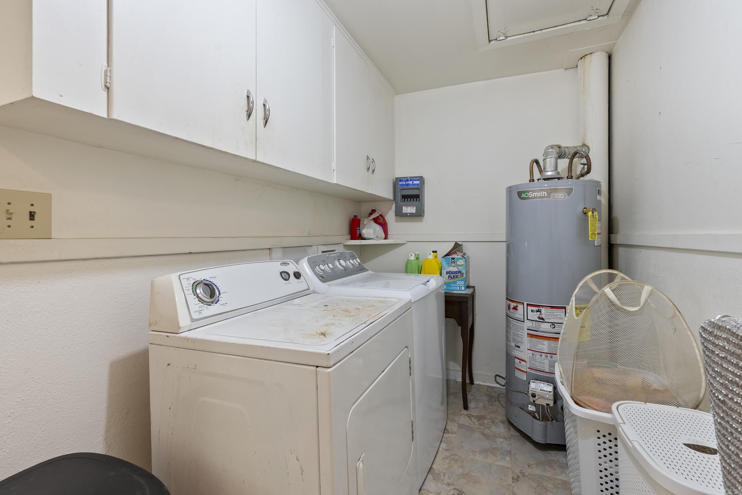 WESTERN HILLS - Residential