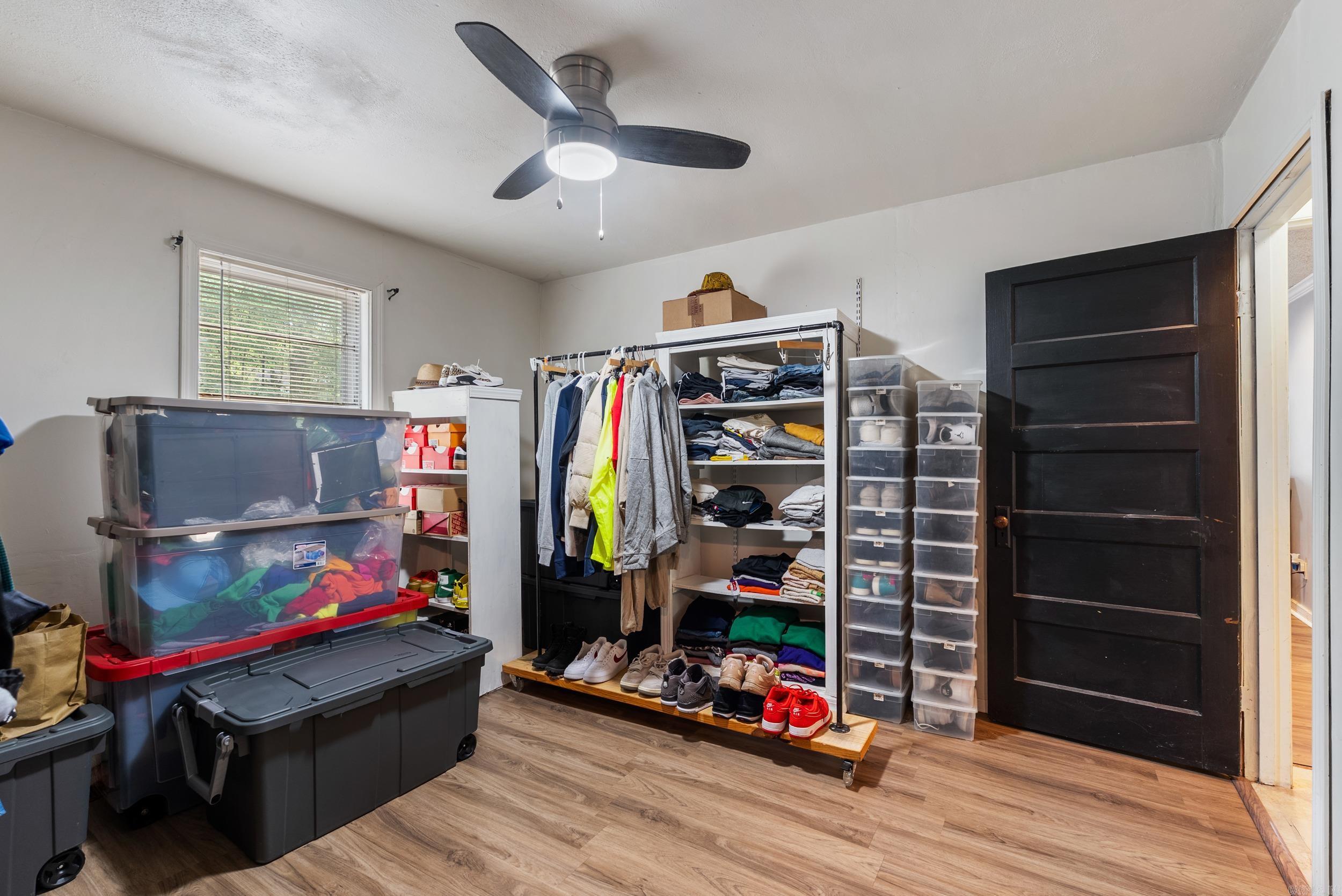 WESTERN HILLS - Residential