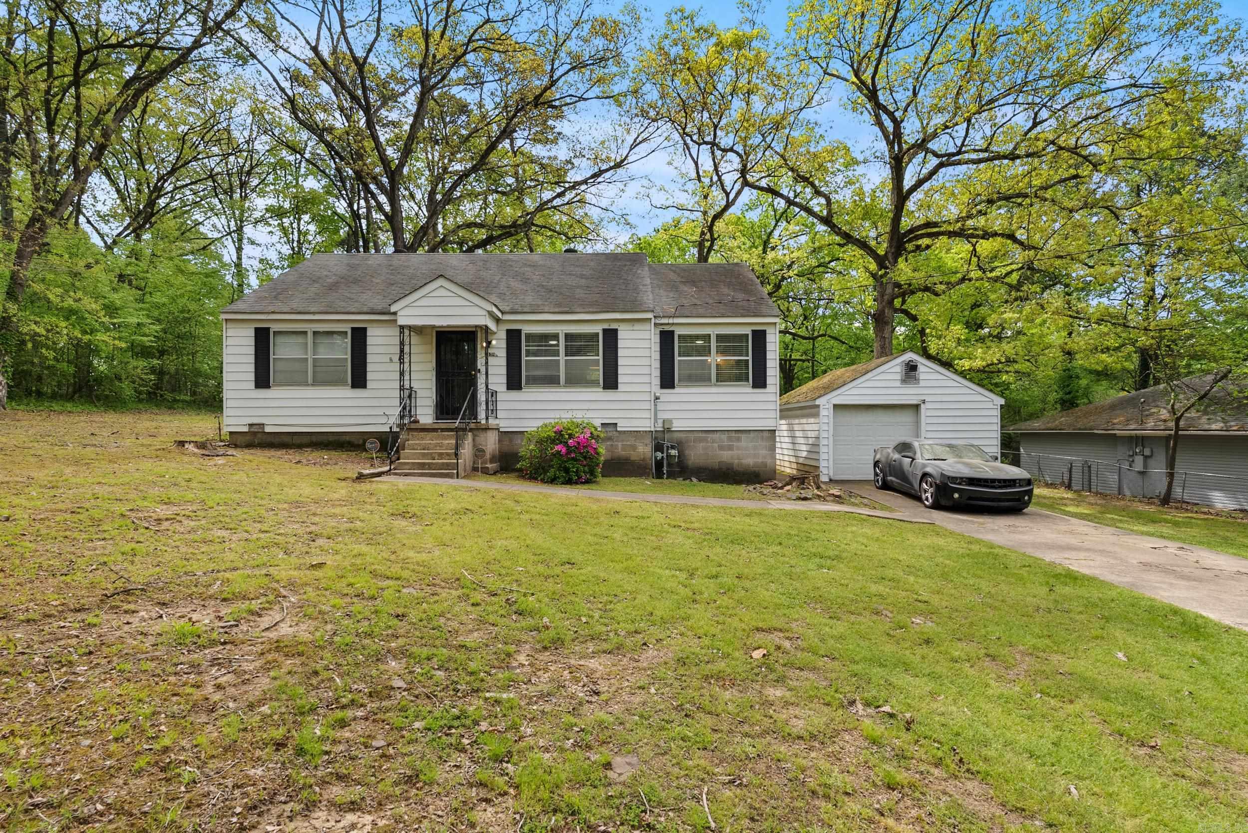 WESTERN HILLS - Residential