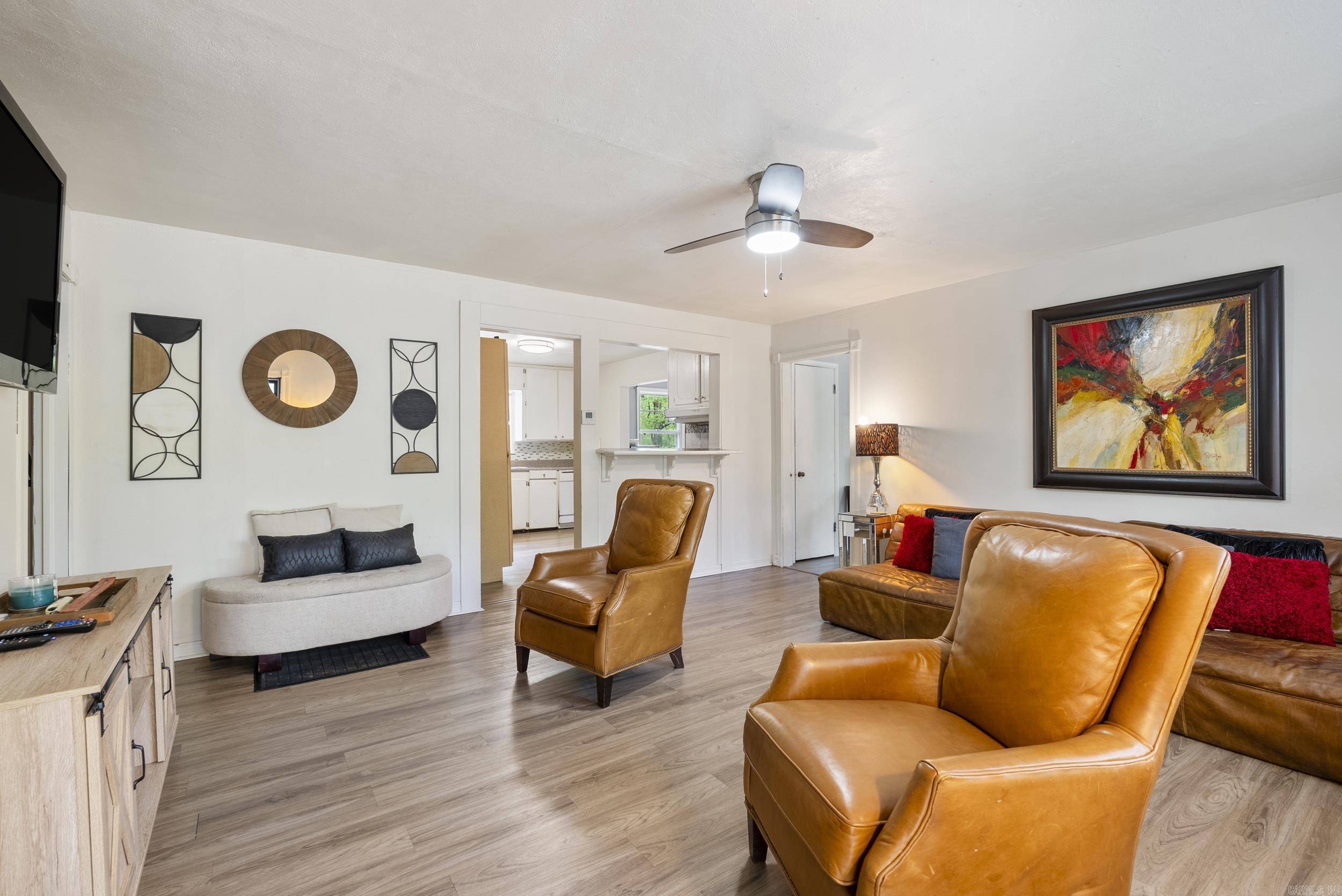 WESTERN HILLS - Residential