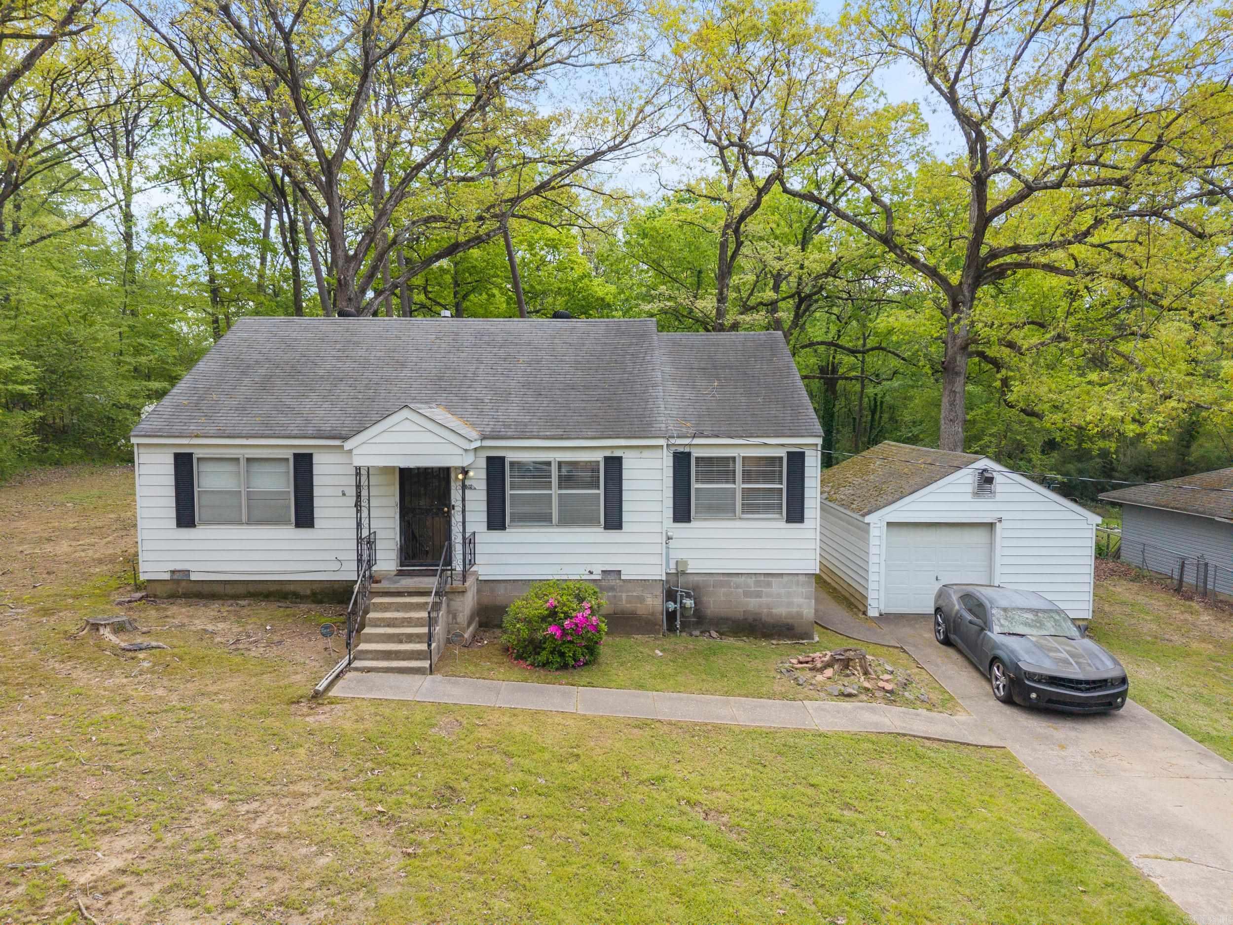 WESTERN HILLS - Residential