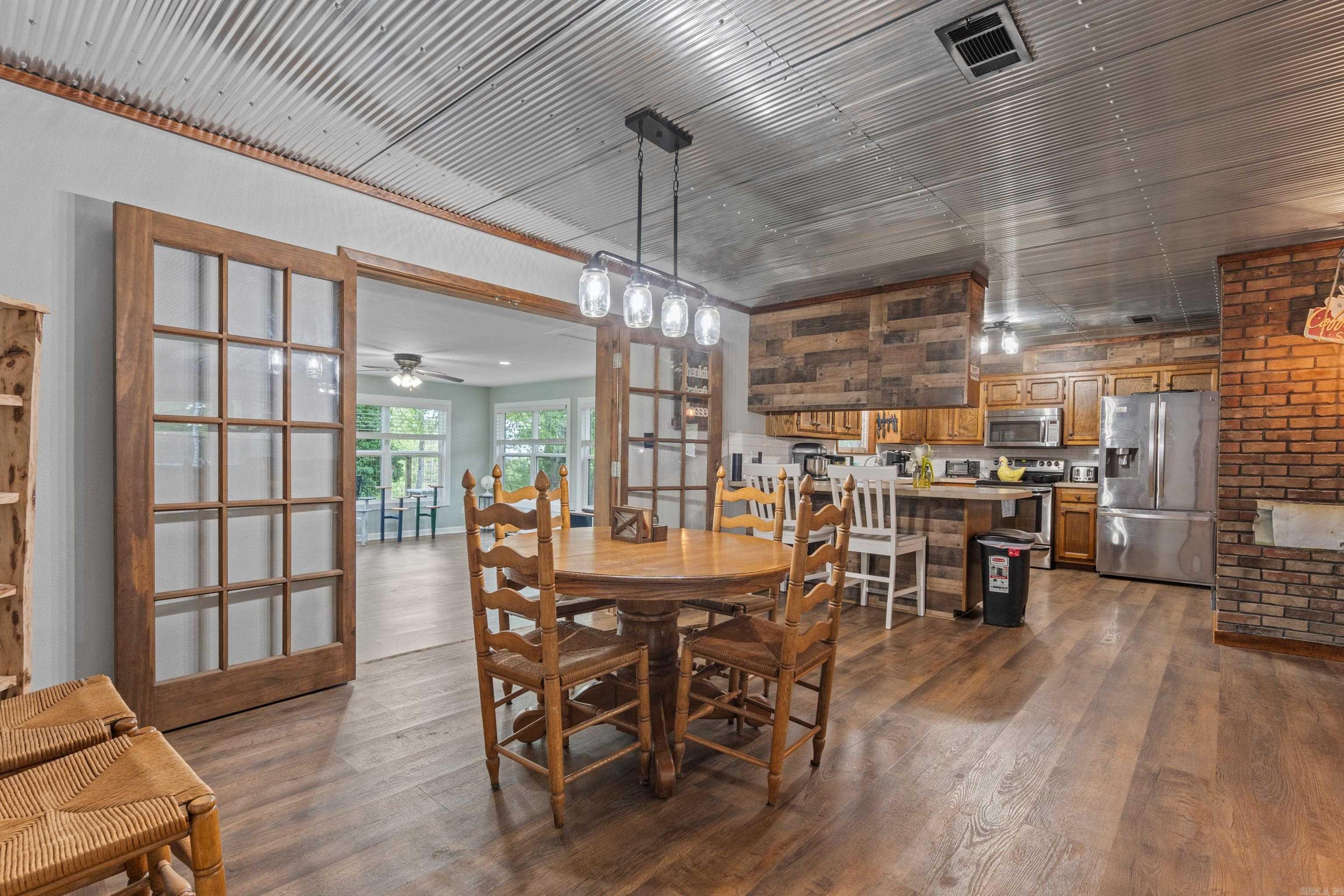 Metes & Bounds - Residential