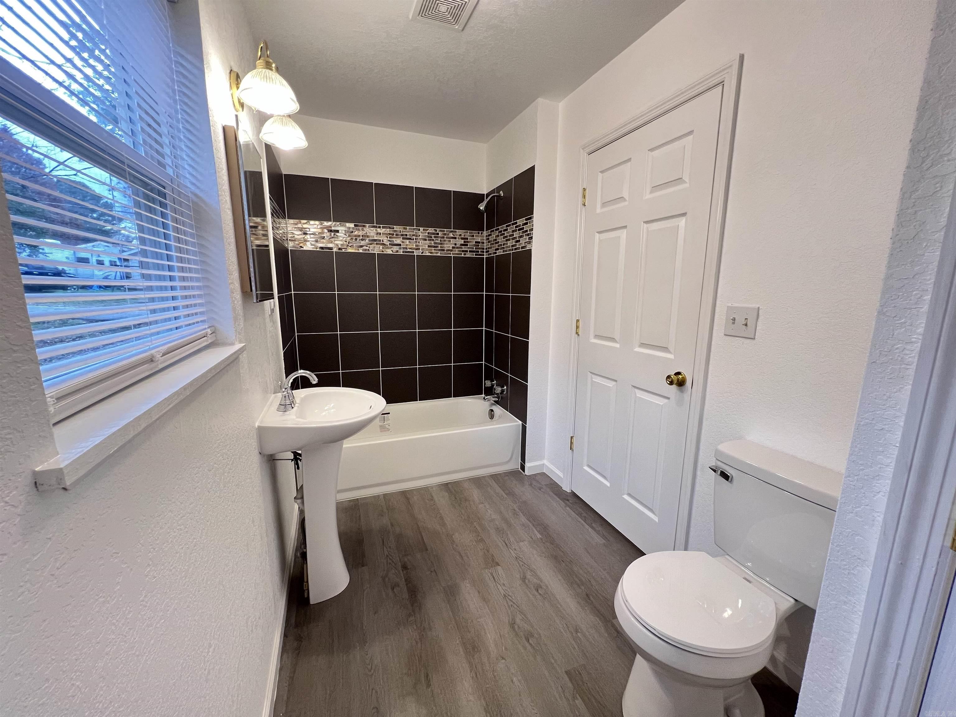 MOORE ADD - Residential