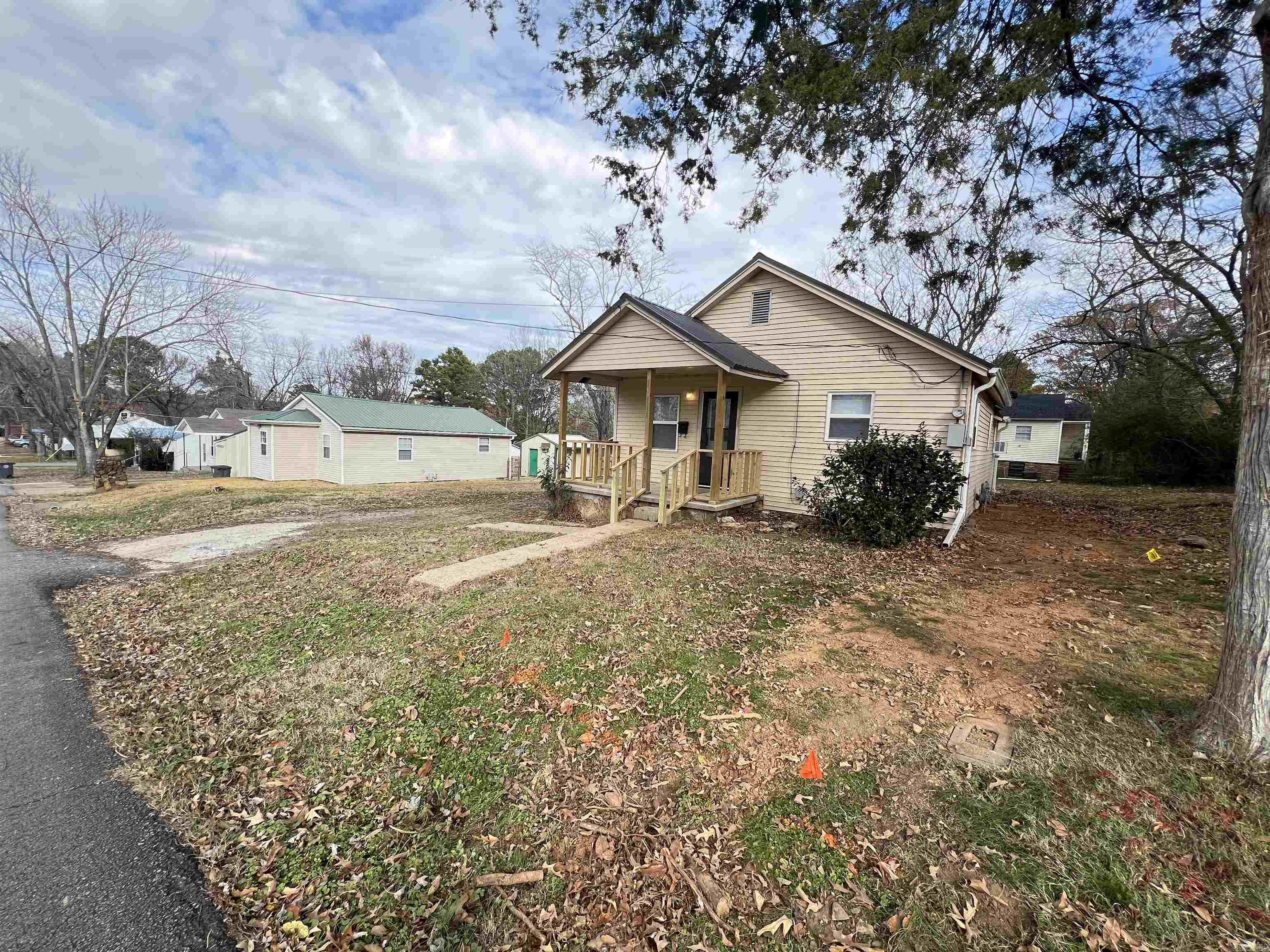 MOORE ADD - Residential