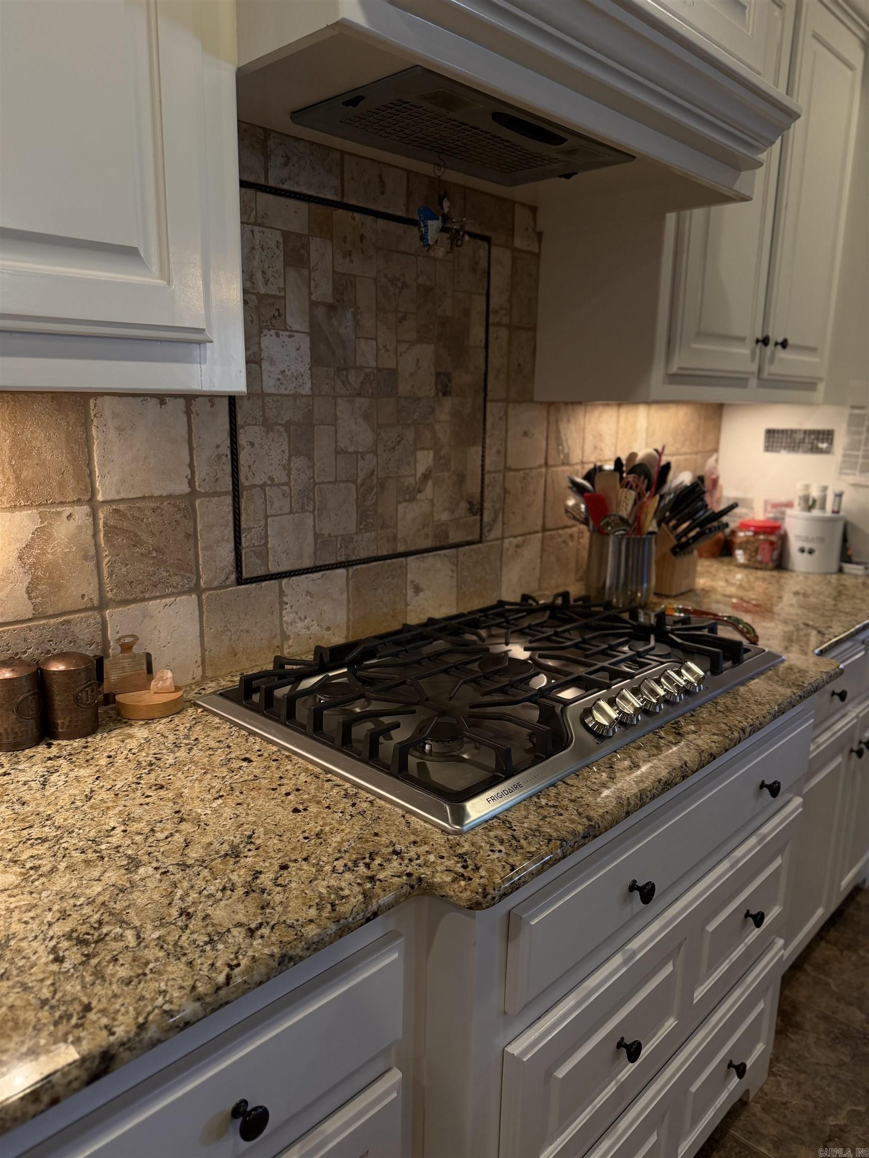 HICKORY HEIGHTS - Residential