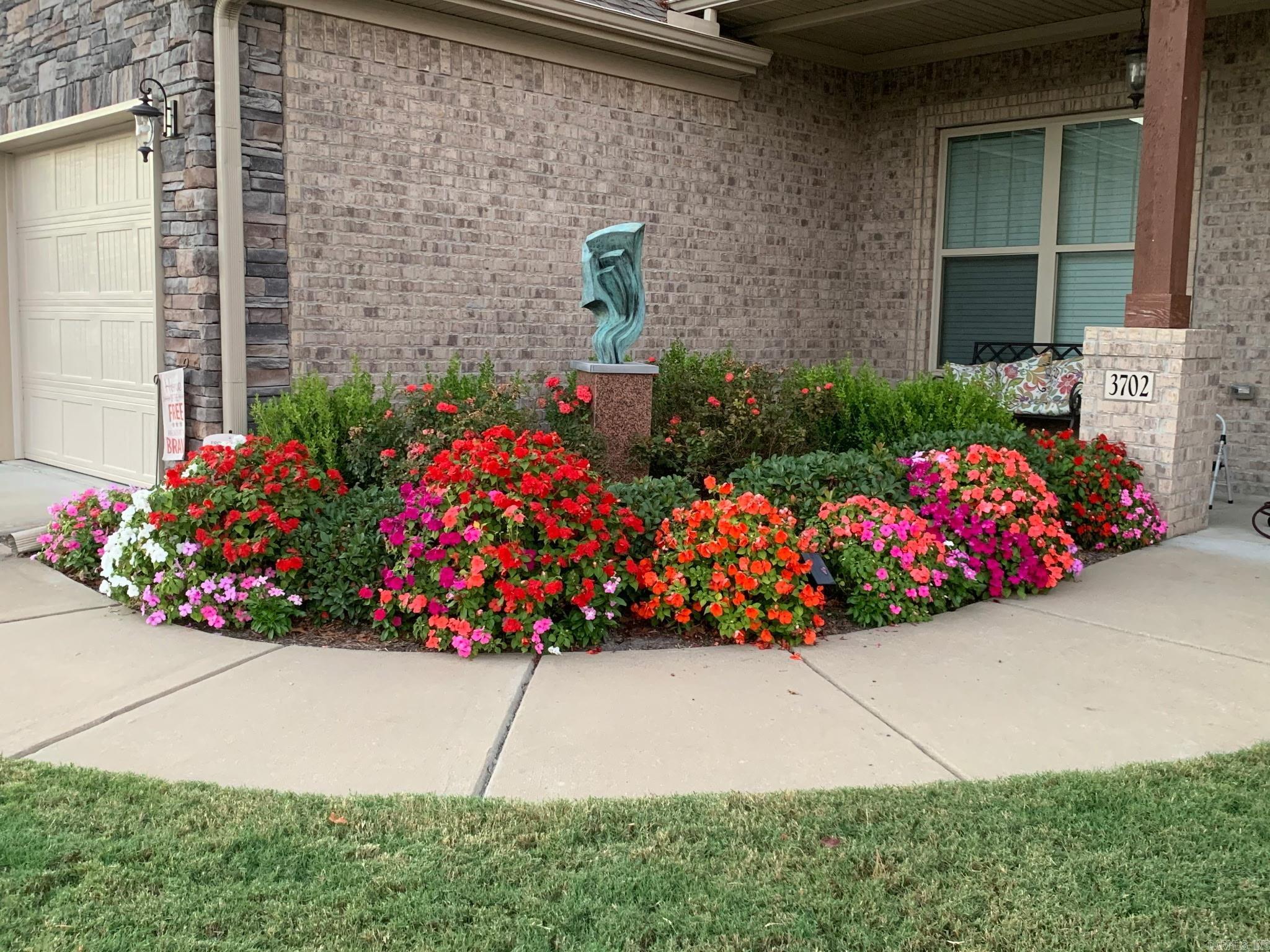 HICKORY HEIGHTS - Residential