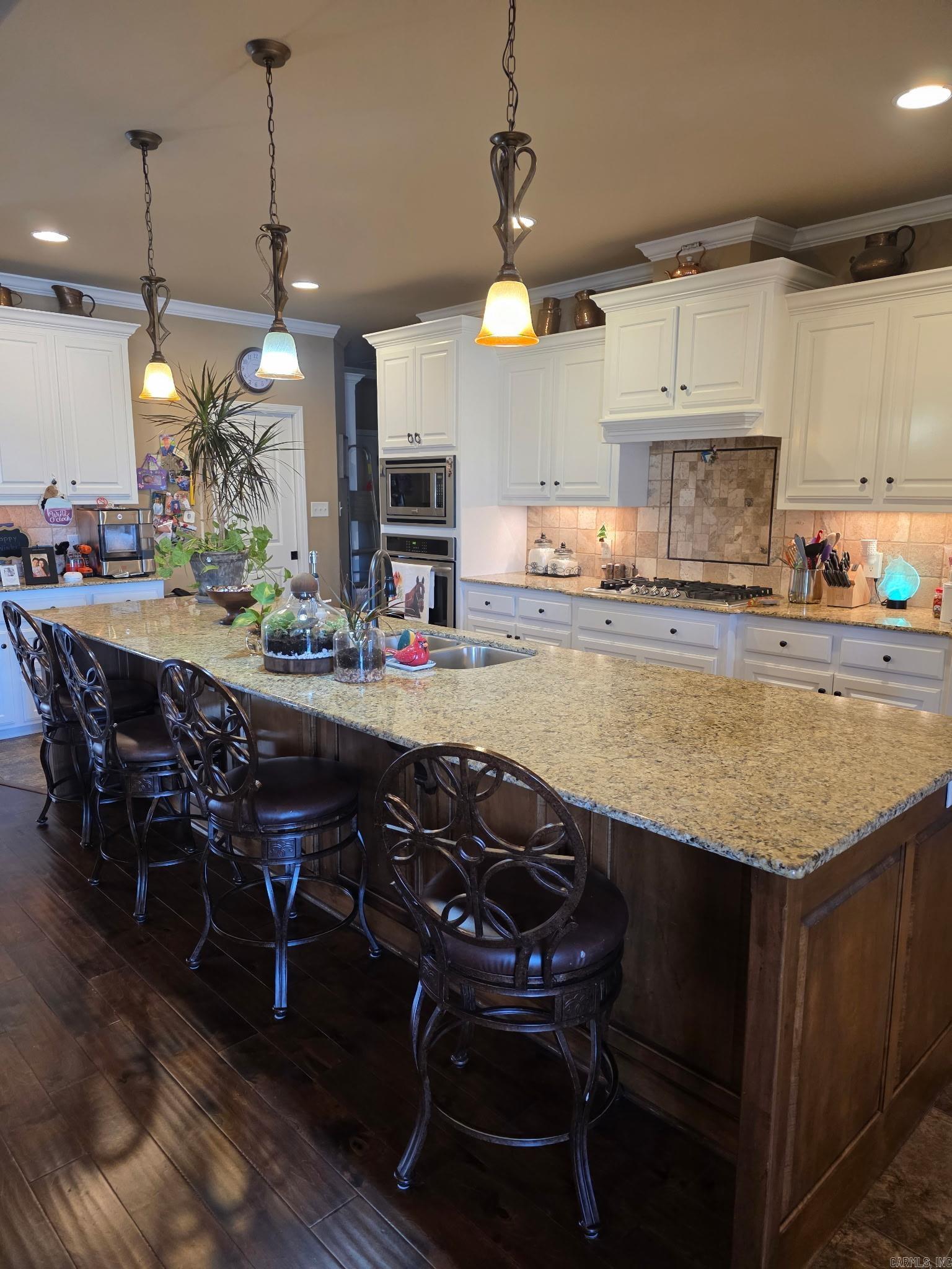 HICKORY HEIGHTS - Residential