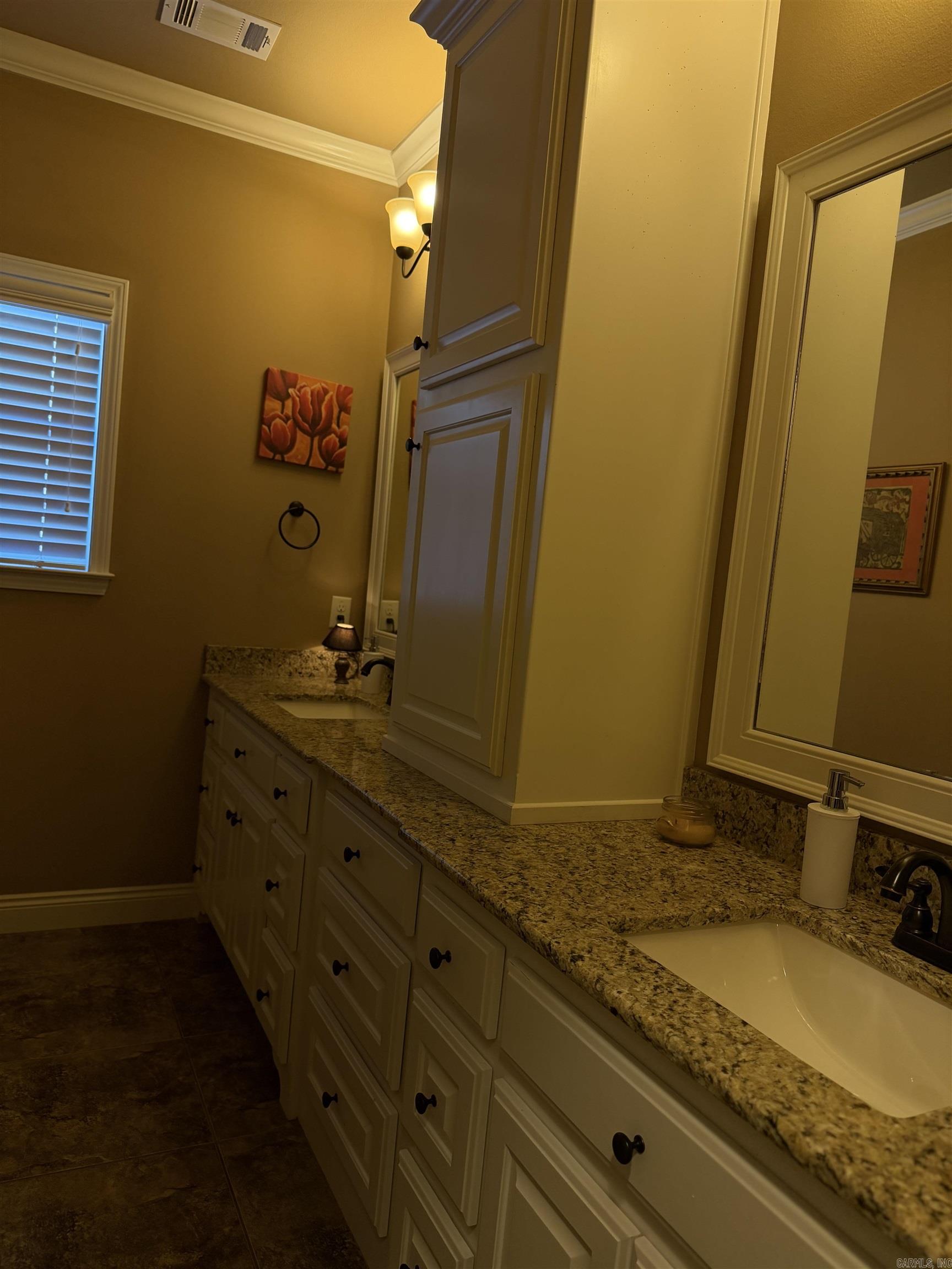 HICKORY HEIGHTS - Residential