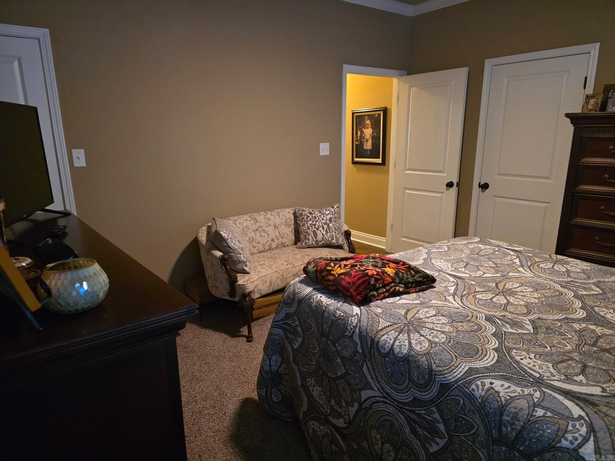 HICKORY HEIGHTS - Residential