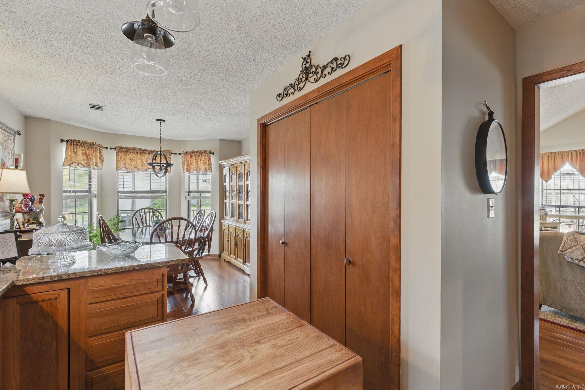 CRYSTAL VALLEY MANOR - Residential