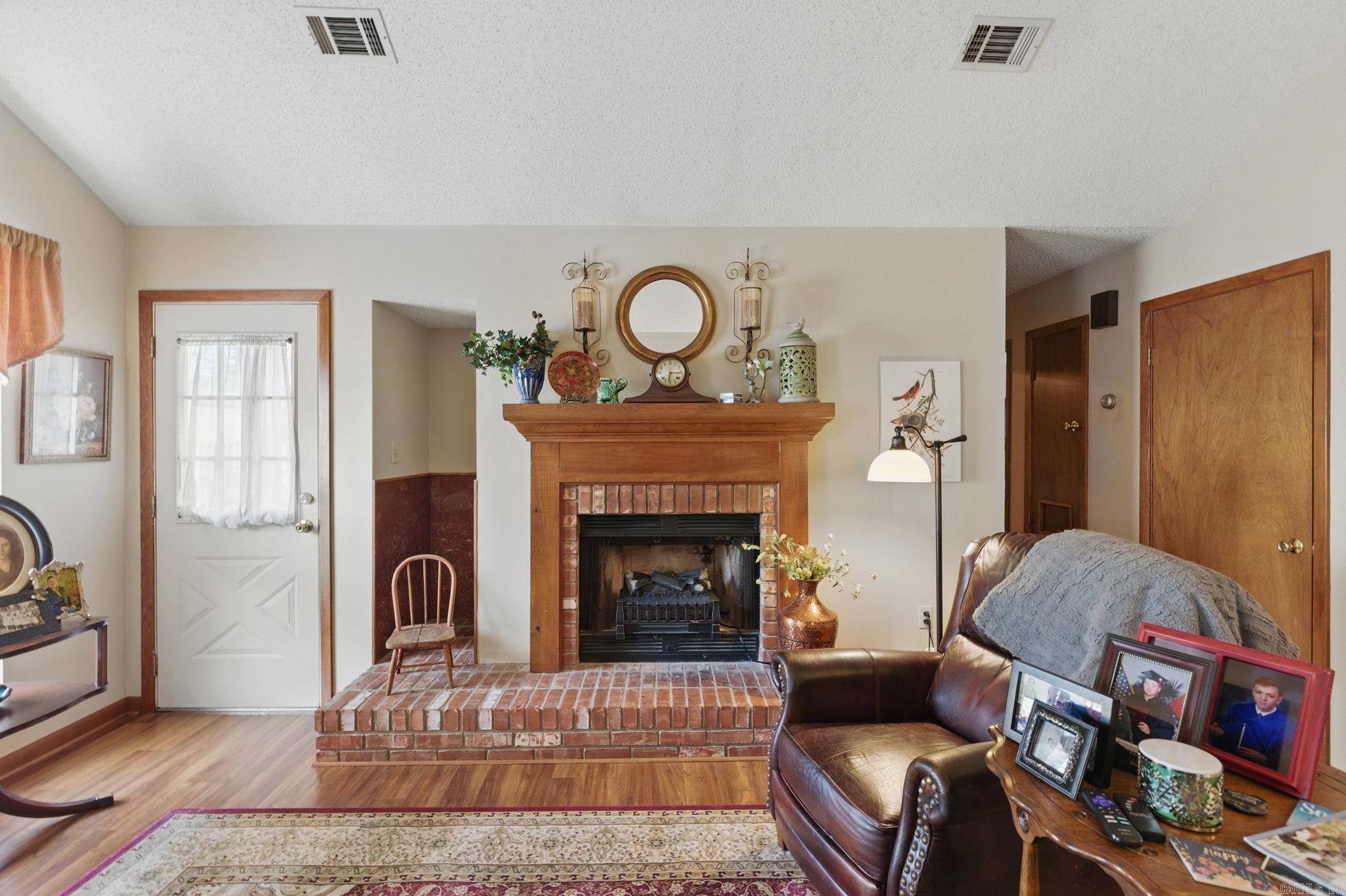 CRYSTAL VALLEY MANOR - Residential