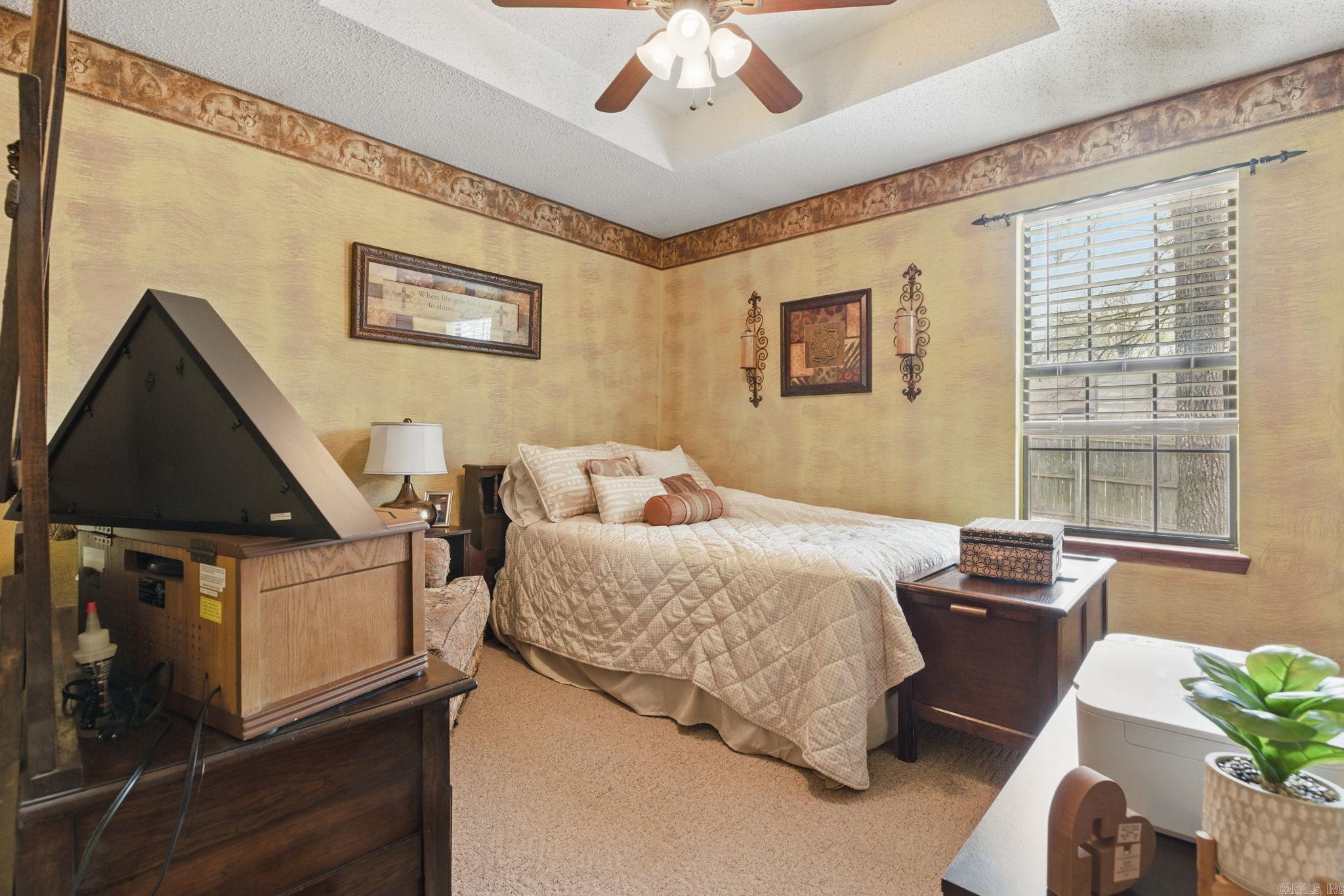 CRYSTAL VALLEY MANOR - Residential