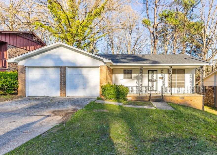 Freshly updated 3 bedroom 2 bath home! New roof in 2024! New granite in kitchen and bathrooms! New luxary vinyl throughout with no carpet! 2 living spaces! Huge primary bedroom with double walk-in closets and walk-in shower. Huge fenced backyard. HVAC has been serviced. Close to medical facilities and the interstate for an easy commute!