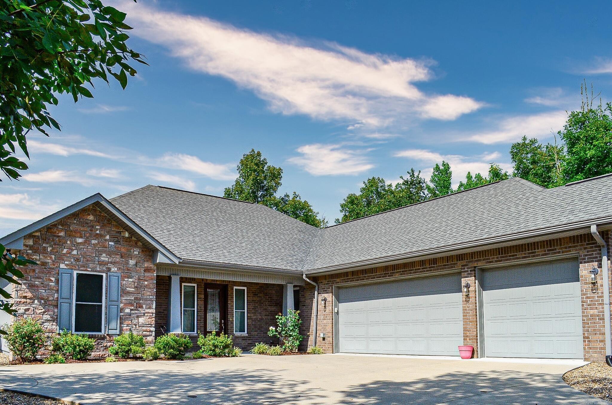 LADERA - Residential