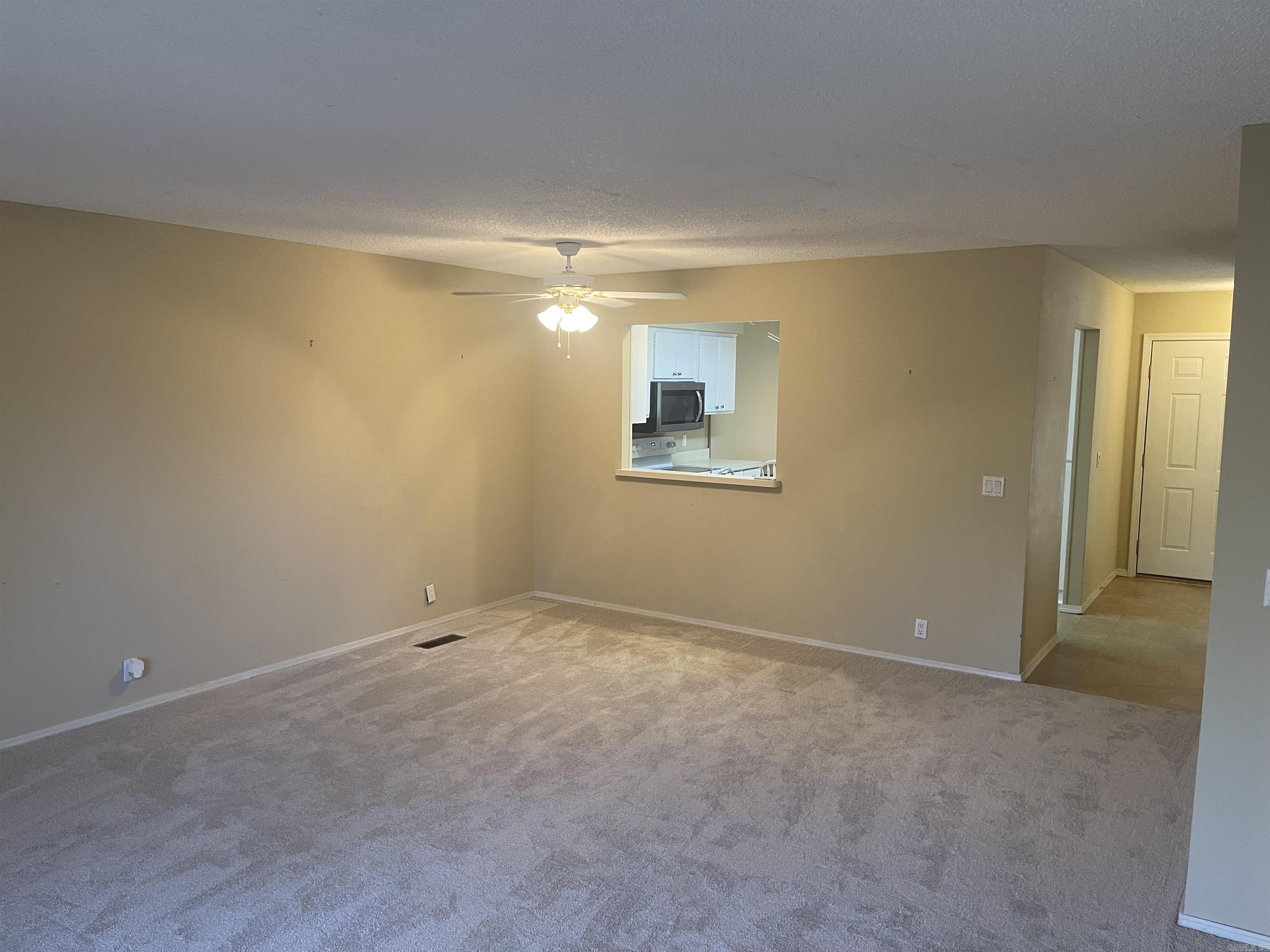 La Caruna Courts - Residential