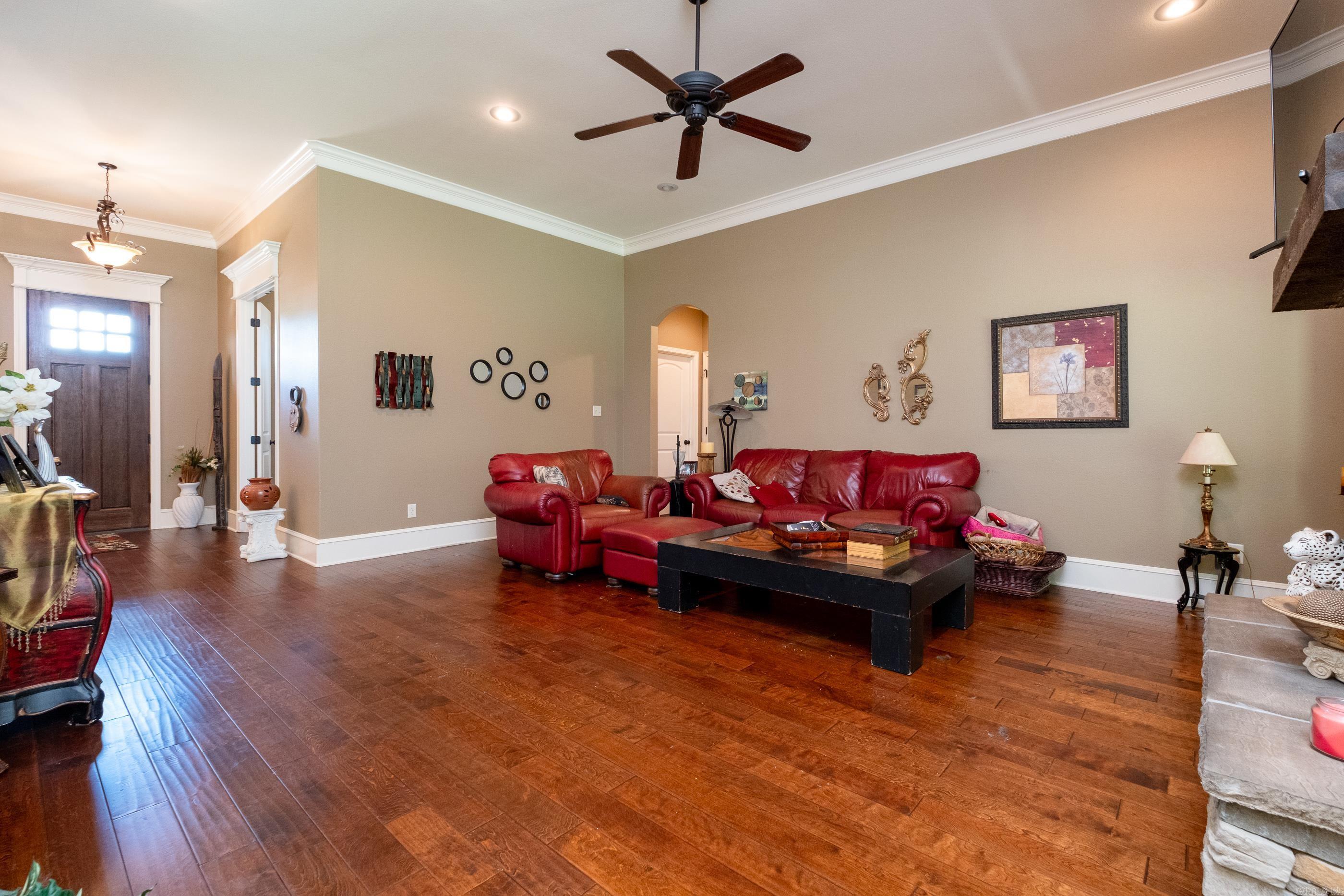 NORTH SHORE @ HURRICANE LAKE EST - Residential