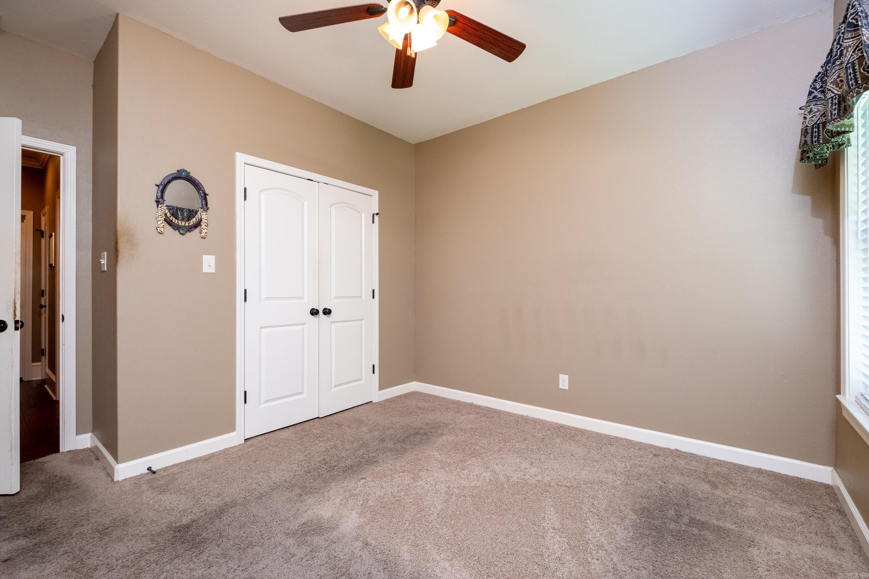 NORTH SHORE @ HURRICANE LAKE EST - Residential