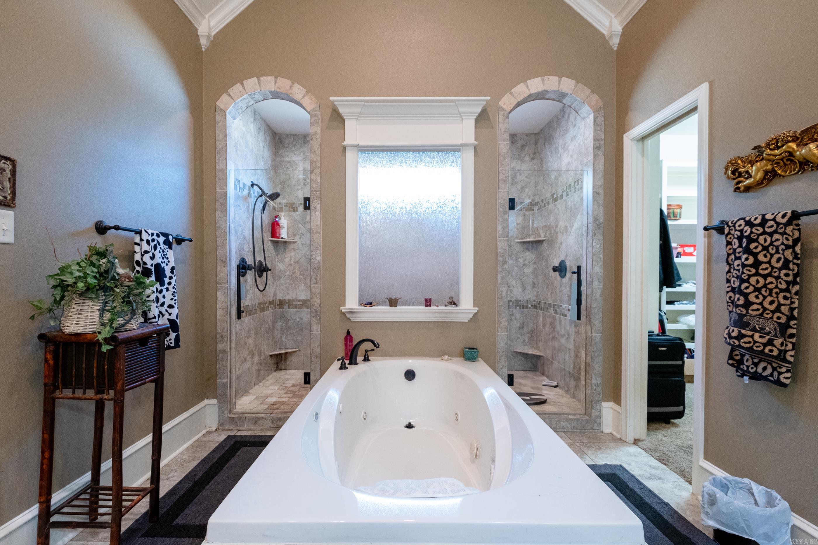 NORTH SHORE @ HURRICANE LAKE EST - Residential