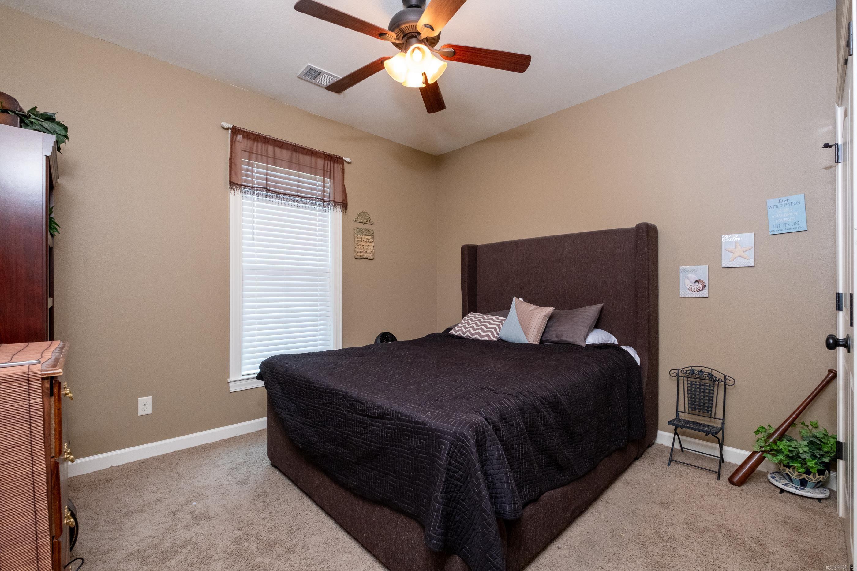 NORTH SHORE @ HURRICANE LAKE EST - Residential