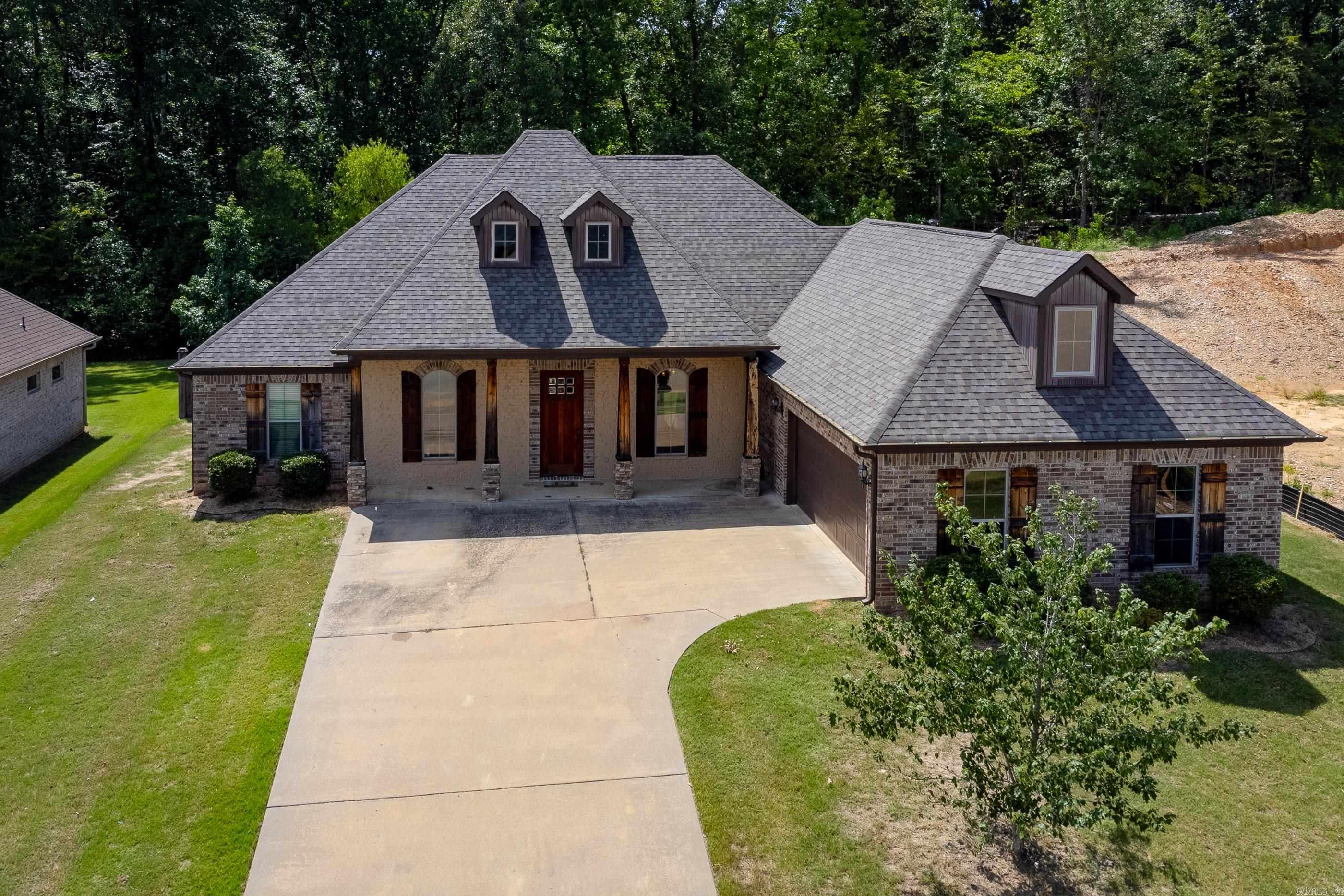 NORTH SHORE @ HURRICANE LAKE EST - Residential