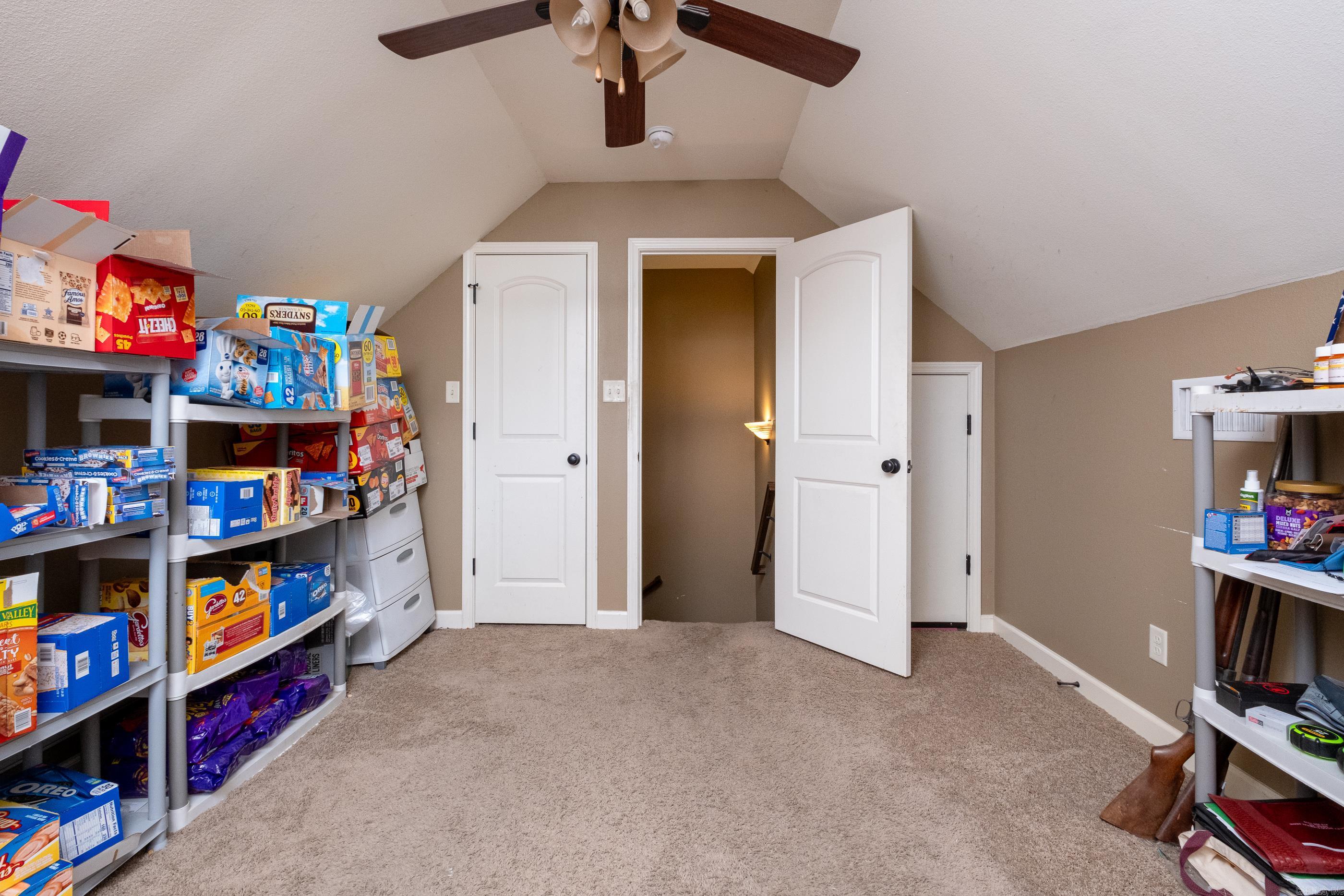 NORTH SHORE @ HURRICANE LAKE EST - Residential