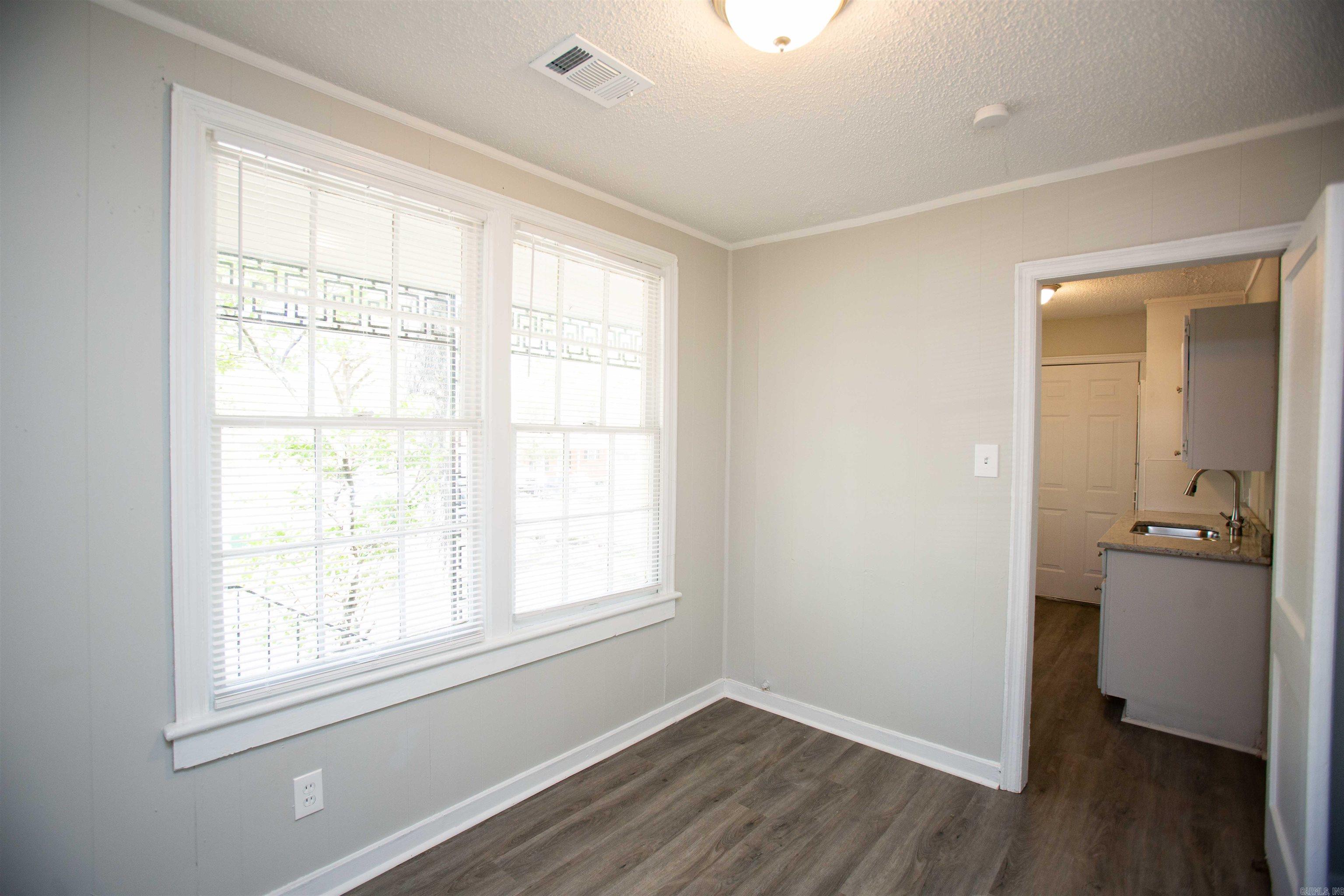 Cherry & Cox - Residential Lease