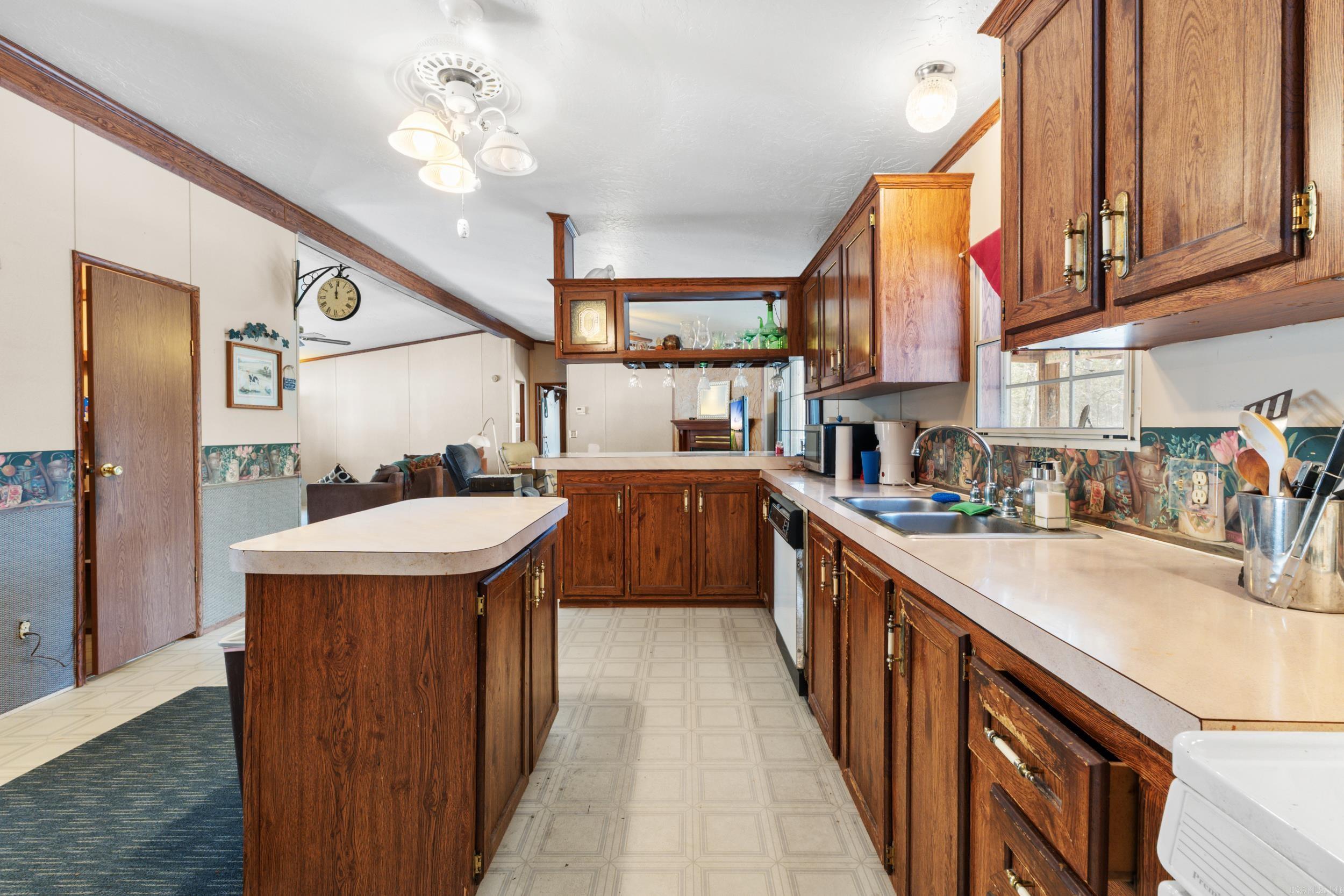 MOCKINGBIRD ACRES - Residential