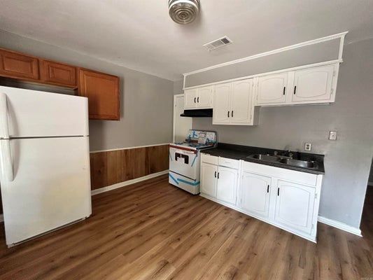 901 E 29TH AVE APT 7, PINE BLUFF, AR 71601 - Image de935ac2e14f085c02ef36a1f5b42e9d/3396972085