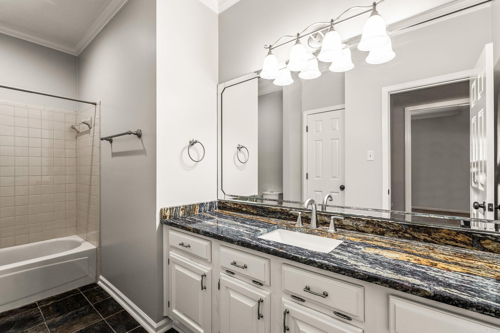 OAK HILL - Residential