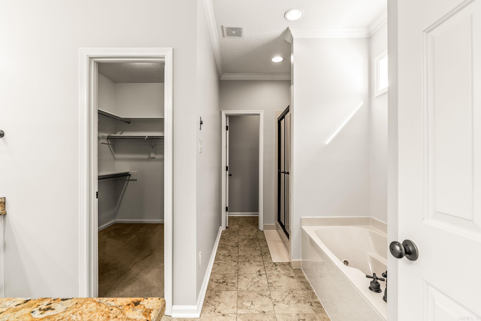 OAK HILL - Residential