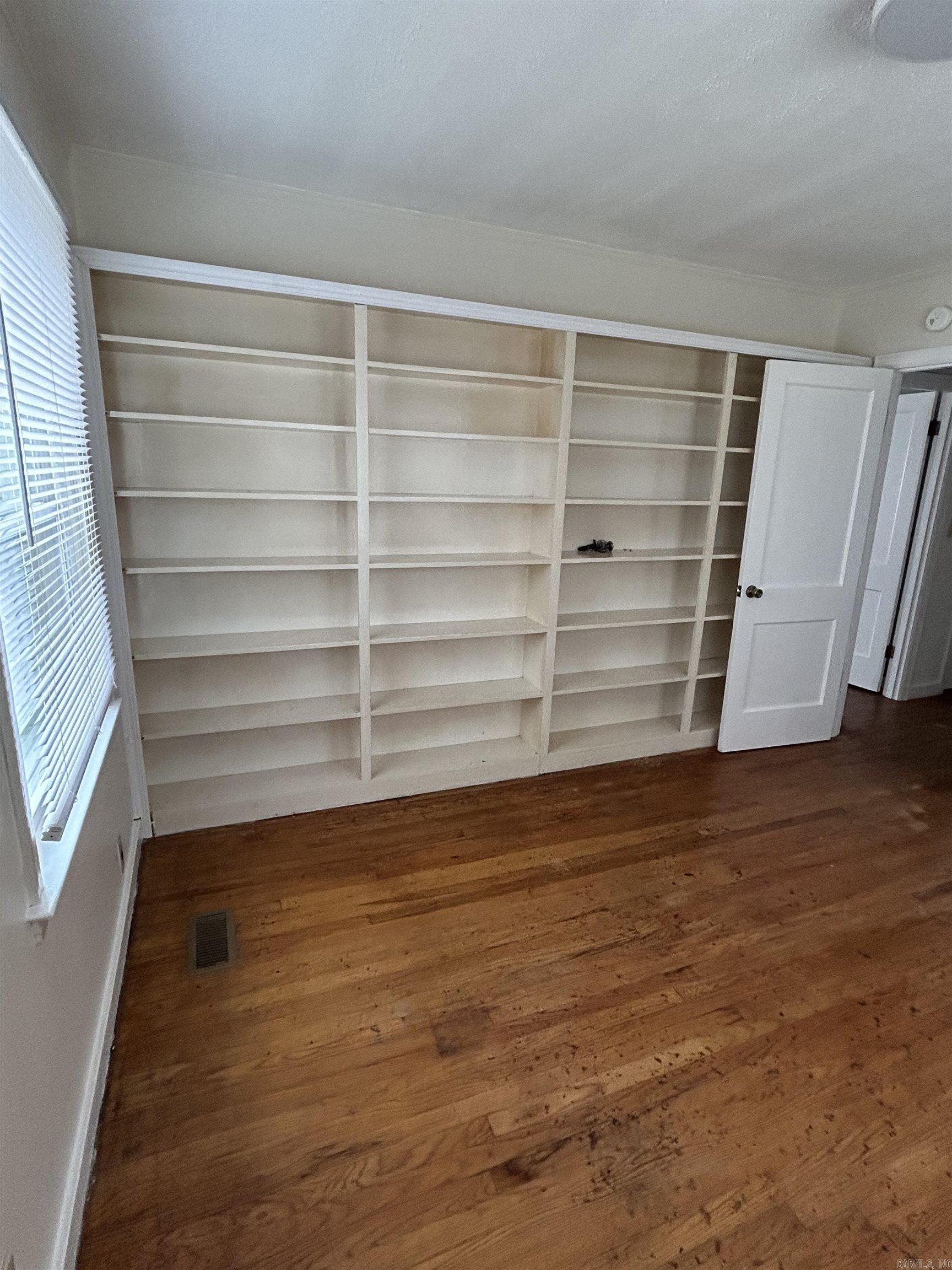 MOORE ADD - Residential