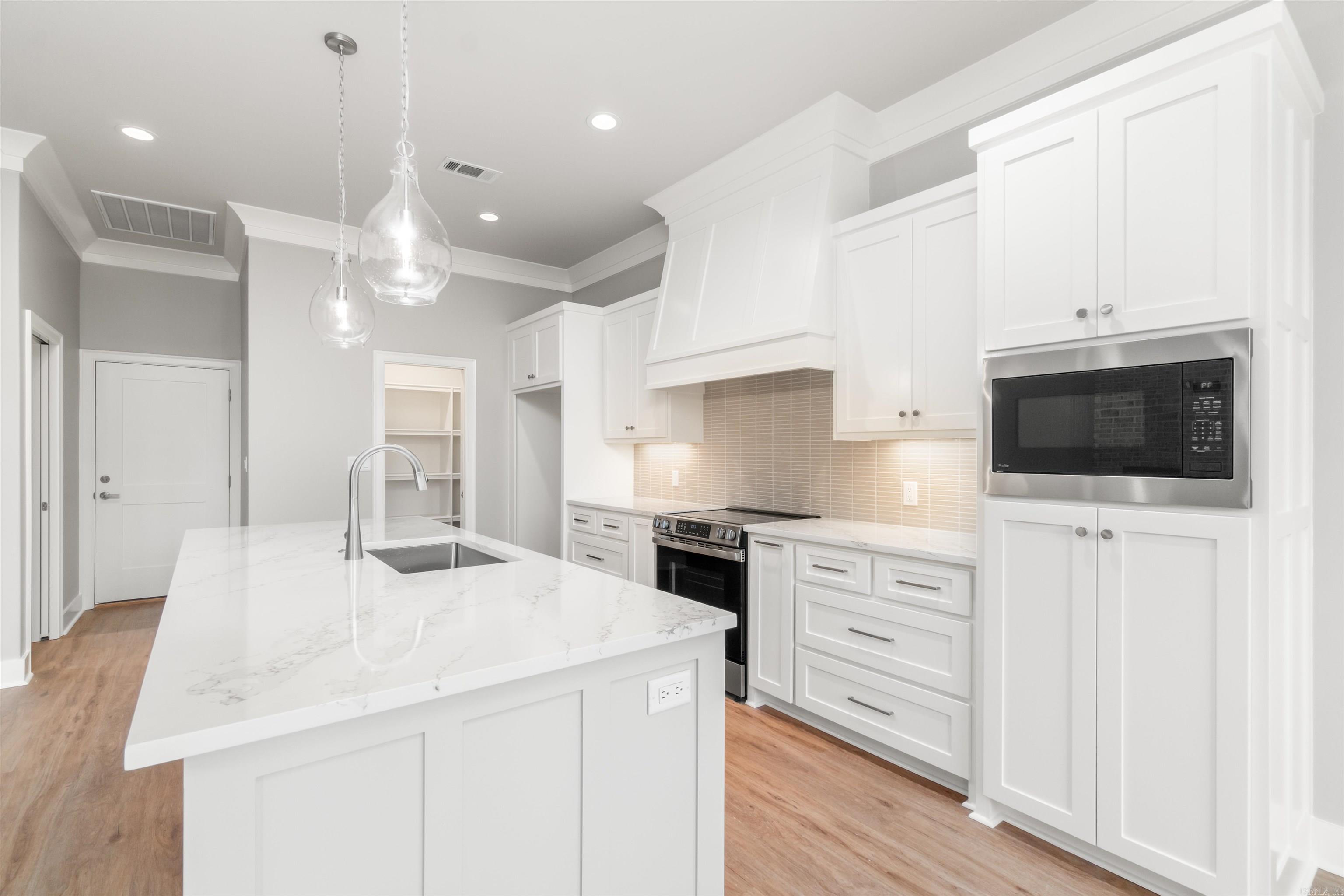 PACIFICA - Residential