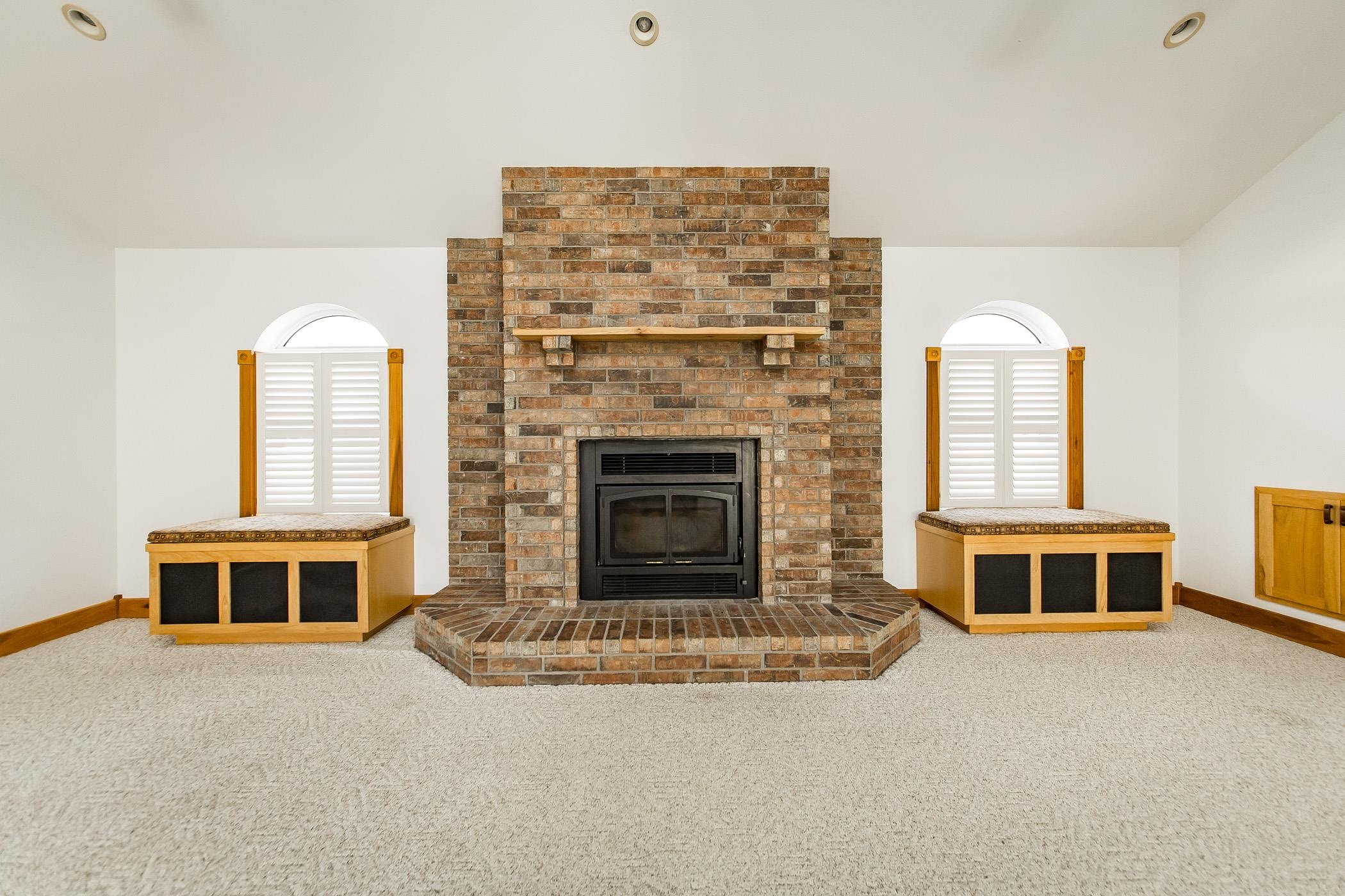 DEER RUN ACRES - Residential