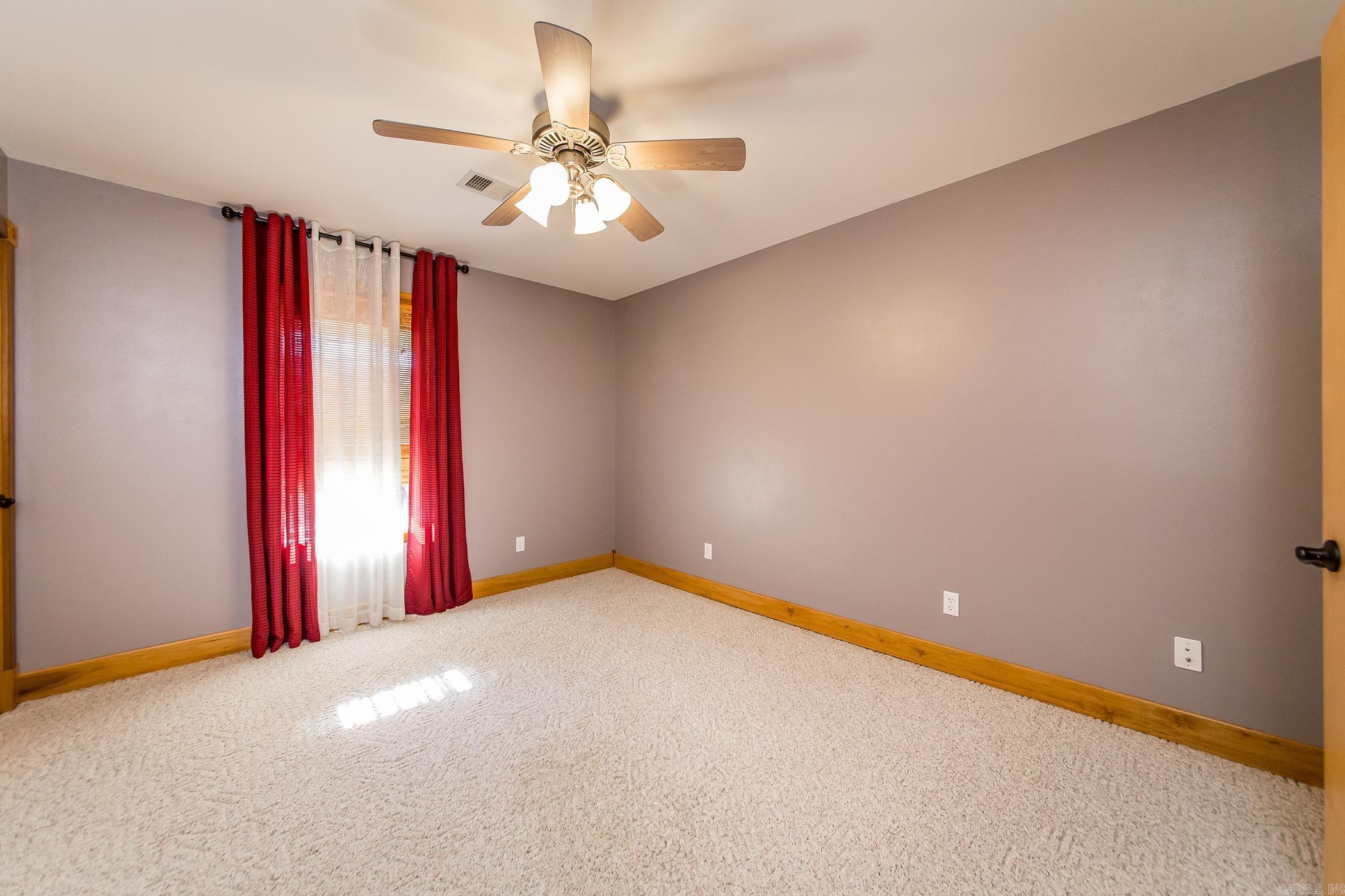 DEER RUN ACRES - Residential