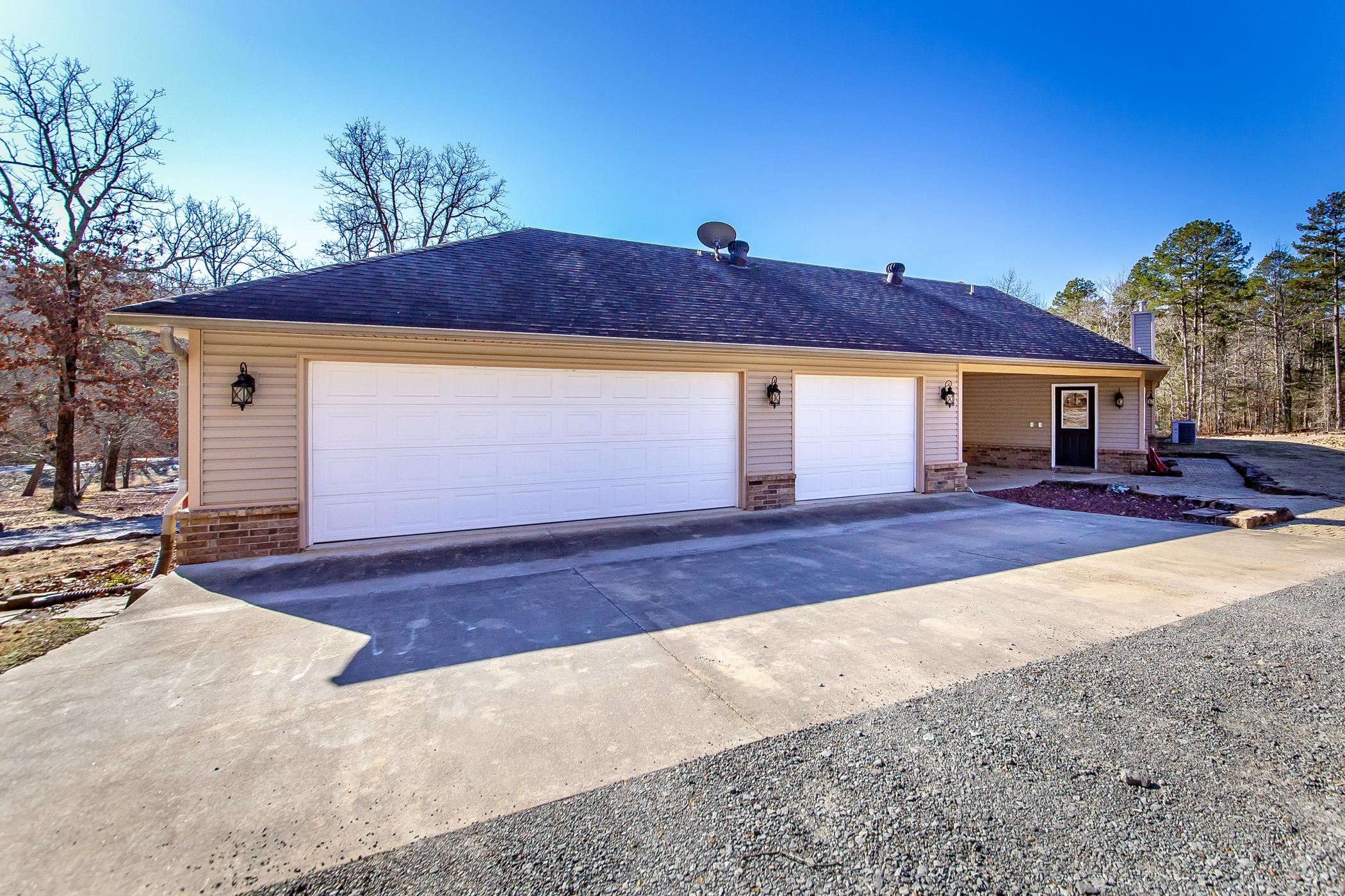 DEER RUN ACRES - Residential