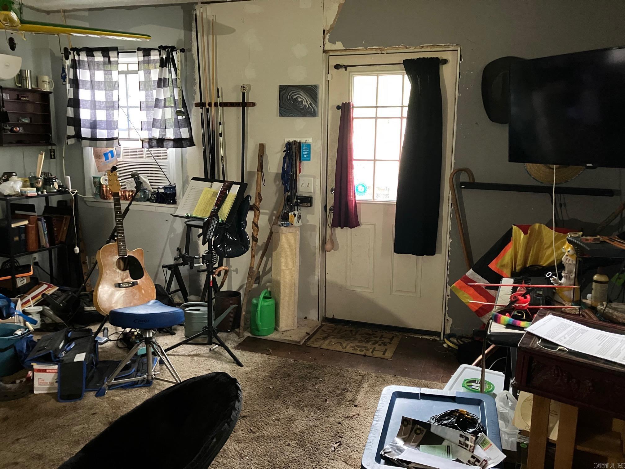 MENA ORIGINAL - Residential