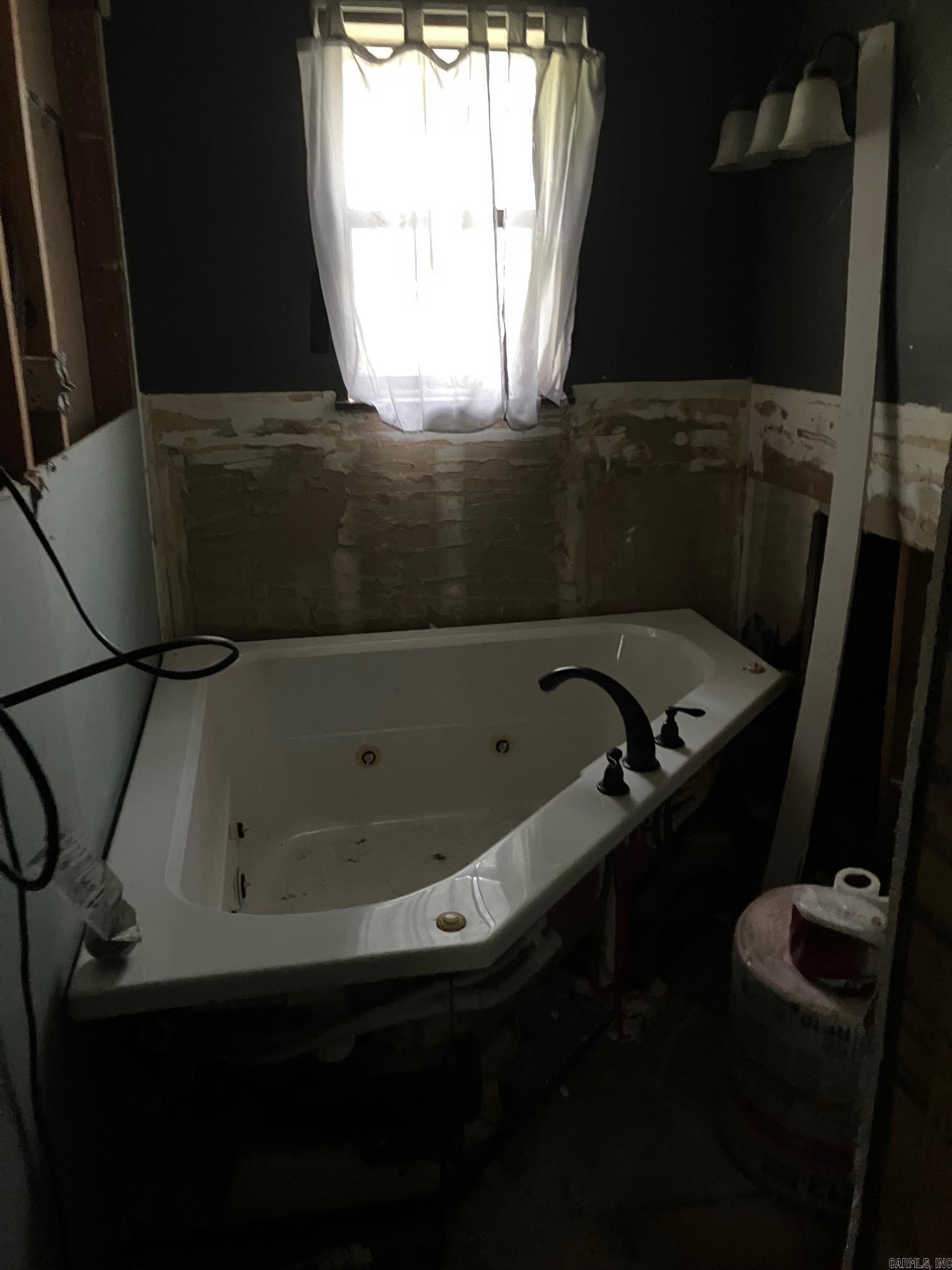 MENA ORIGINAL - Residential